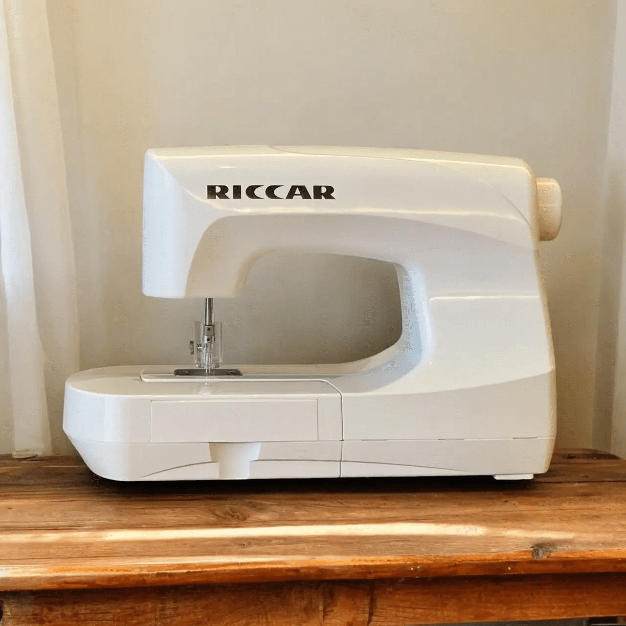 ミシン情報】RICCAR(リッカー)ニードルパンチミシン「糸のいらない