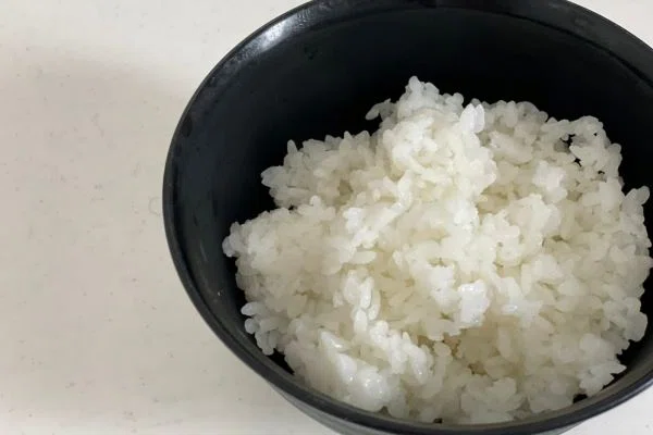 お米1合は何g?何cc?何ml?炊き上がりのご飯の量は?|ASUKA