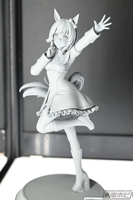 ウマ娘 プリティーダービー』勝負服姿のメジロアルダン、カレンチャン