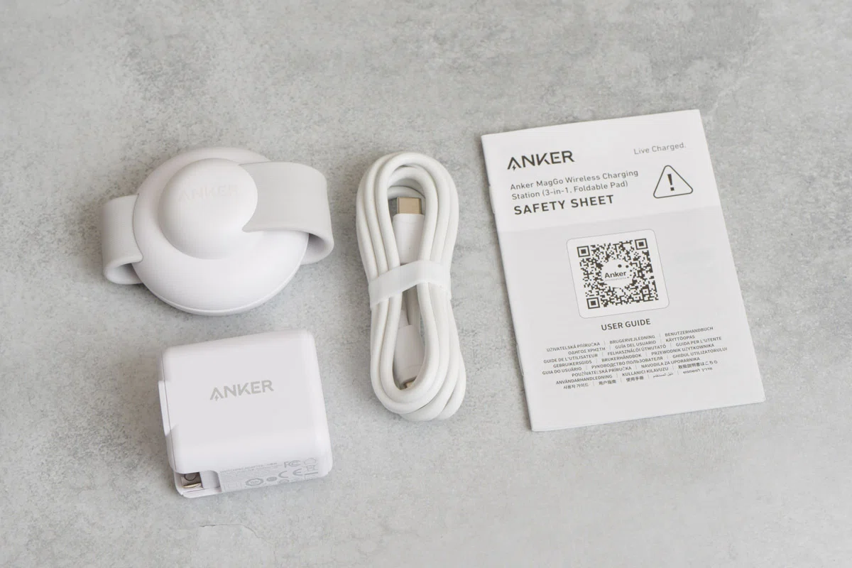 Anker MagGo Wireless Charging Station (3-in-1, Foldable Pad)を 
