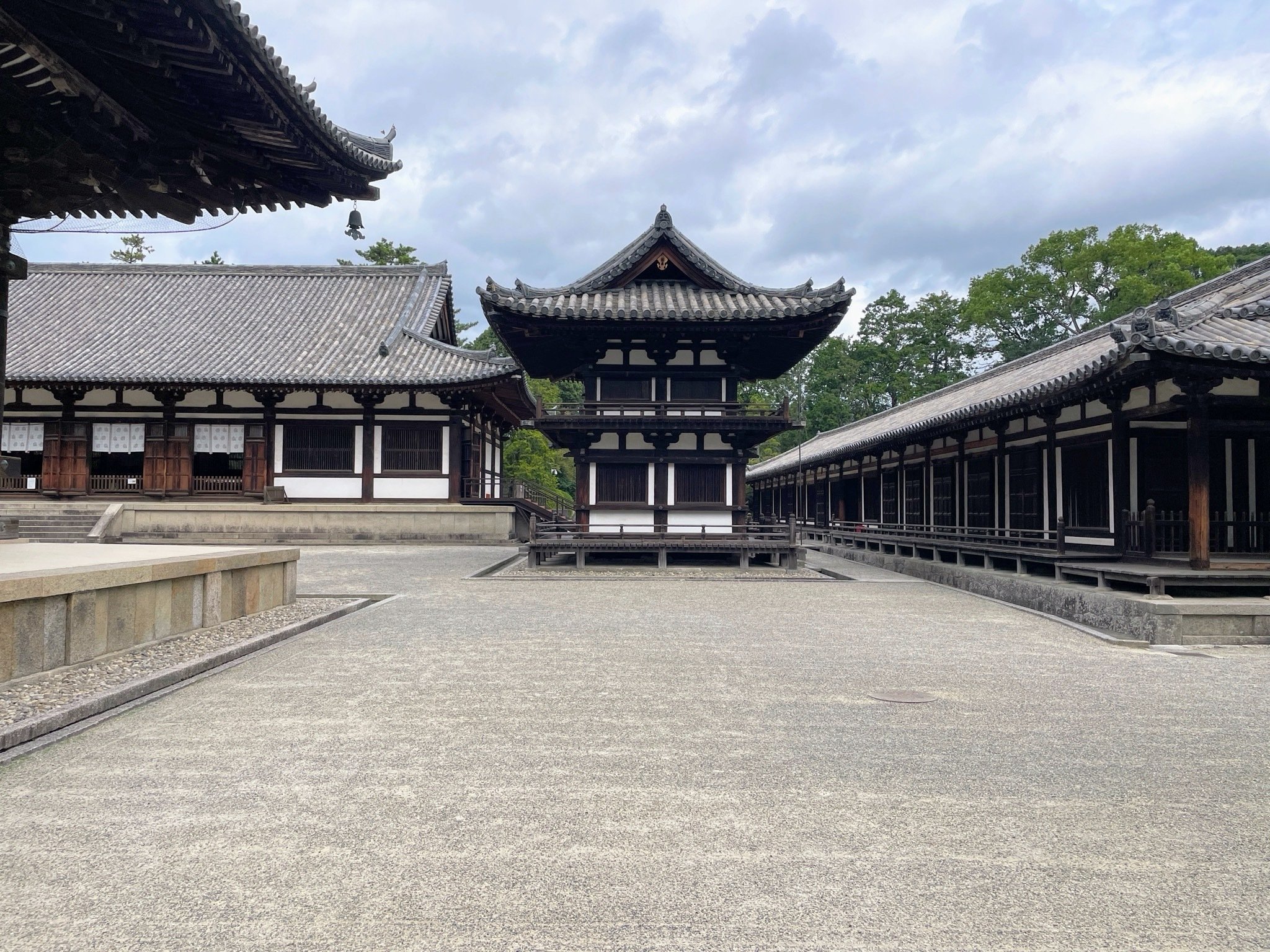 ぶらり、唐招提寺：2｜美術館とお寺と猫