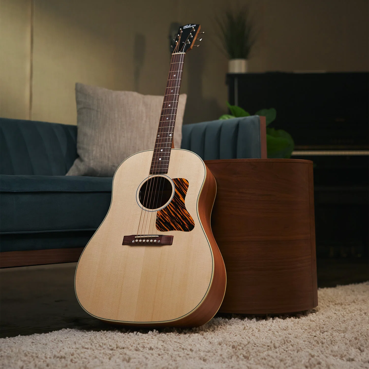 ギブソン　j-35 エレアコ　ワンオーナー 伝説のギブソン J-35に迫るヴィンテージ感溢れる風格、Gibson J-35 30s