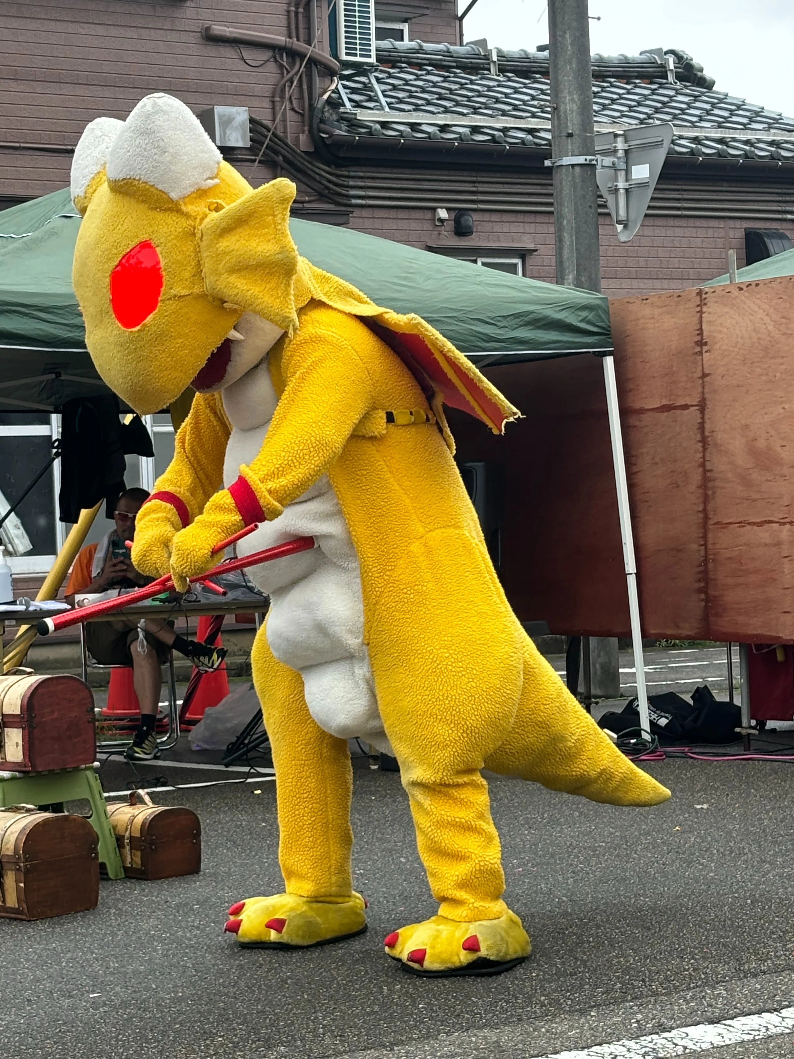 月潟大道芸フェスティバルに黄色いドラゴンを見た！の巻。｜レプケー
