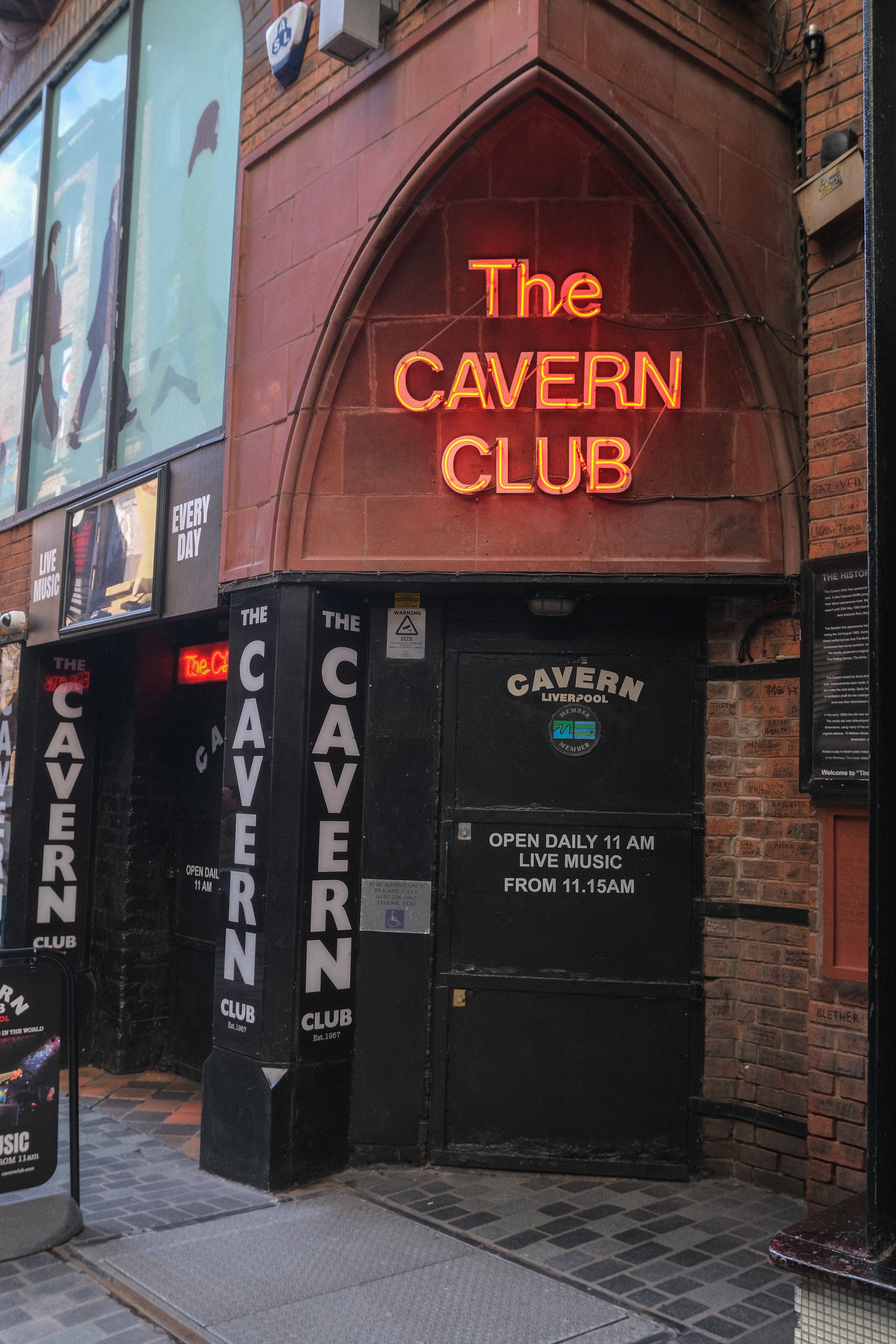 The Cavern Club キャヴァーン・クラブ レンガ イギリス リ