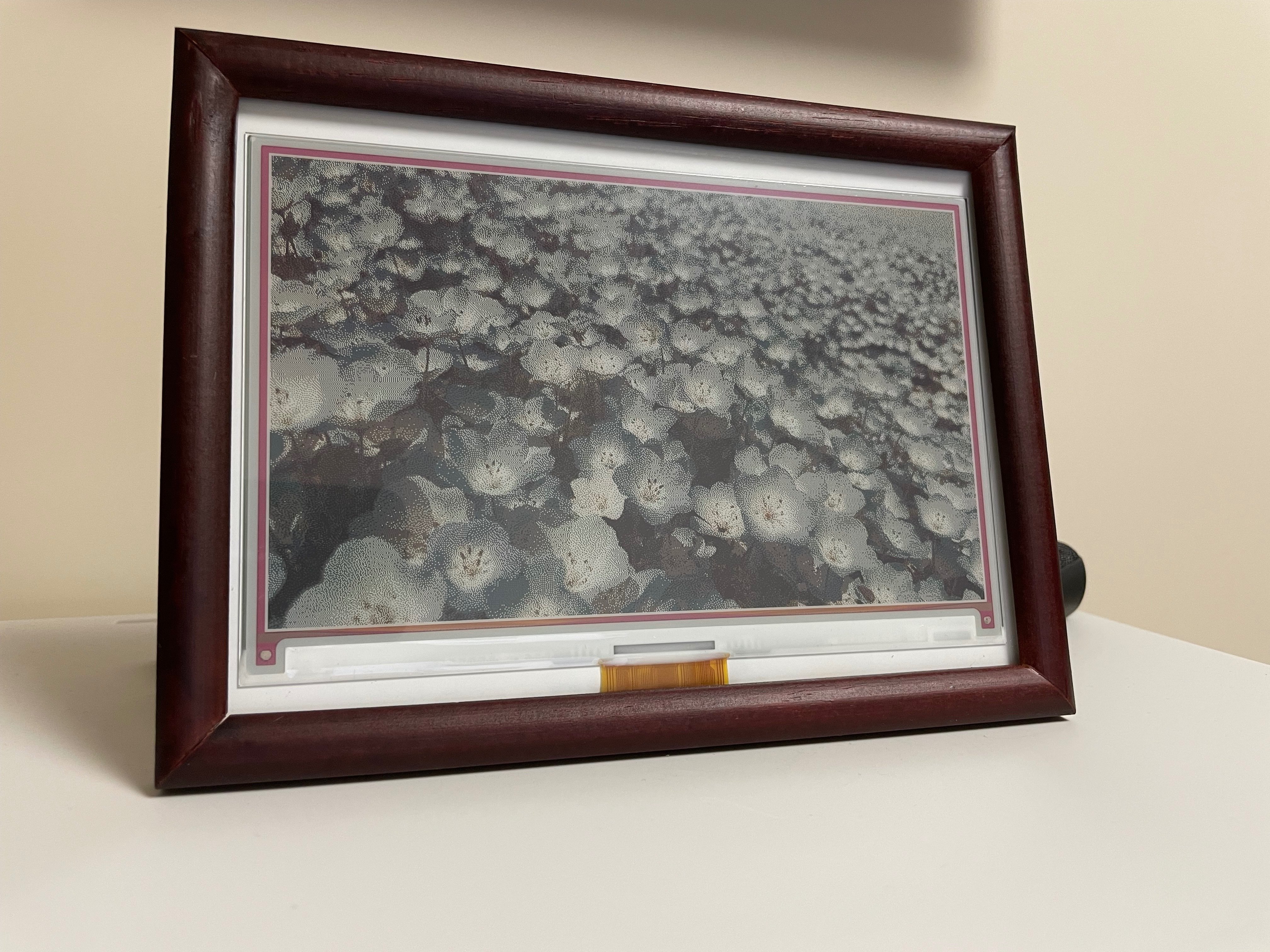 カラー電子ペーパーでフォトフレームを作る｜NJRecalls