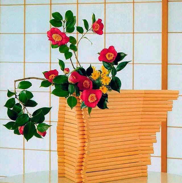 健康マインド（心に残る言葉❗）安達曈子 「花を生ける事は、命を扱う