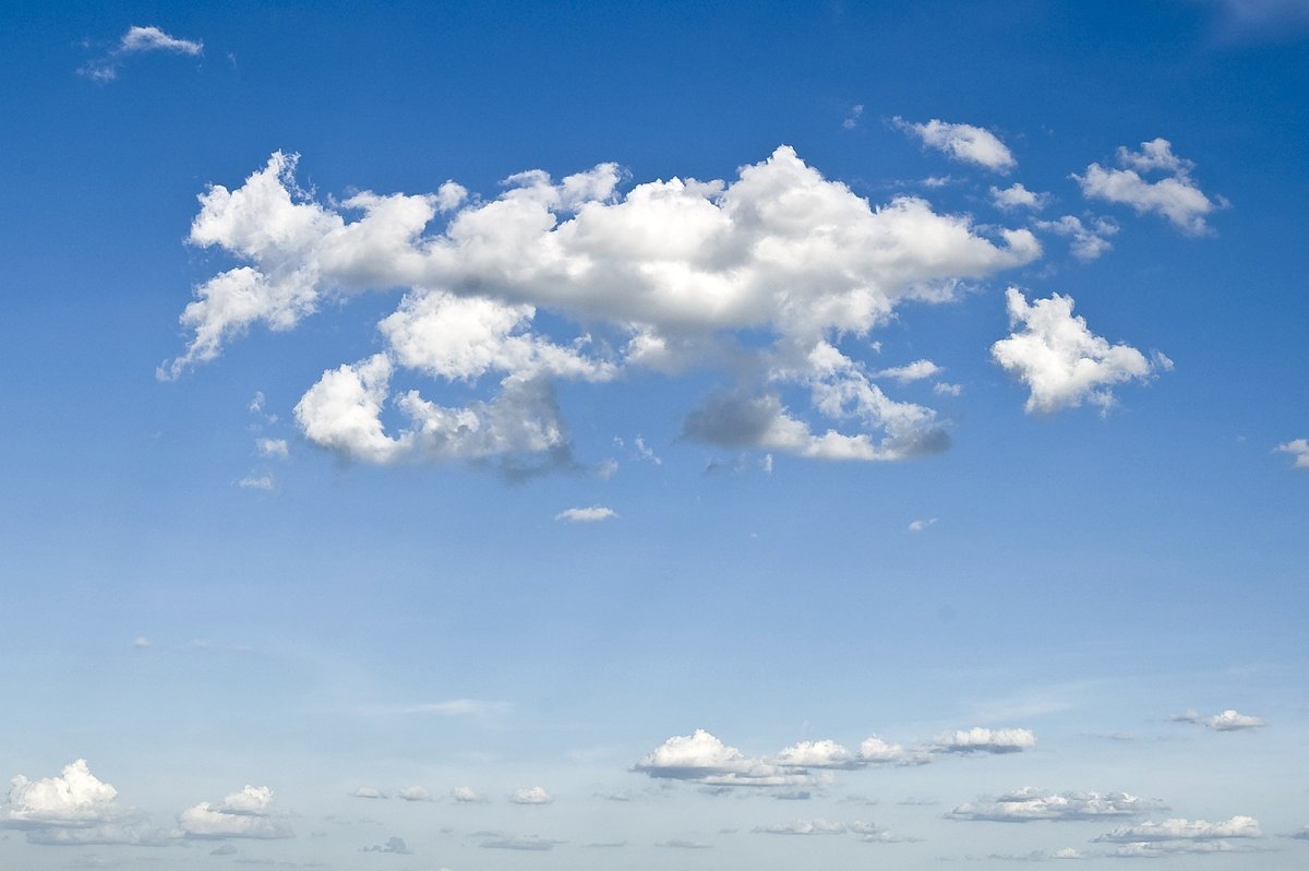 晴れた空