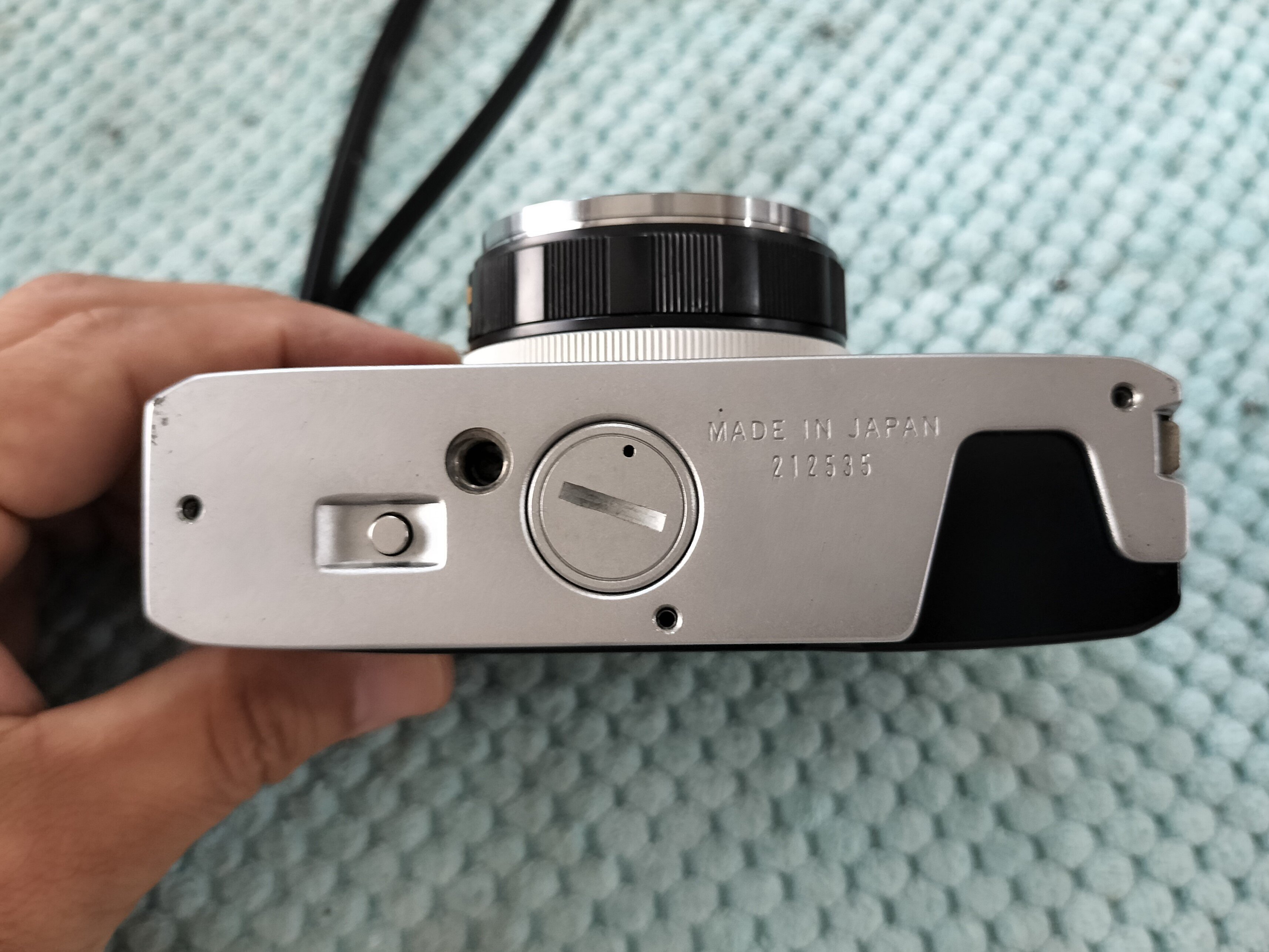 Olympus 35RCの分解|フィルムカメラ修理のアクアカメラ Olympus 35RCの分解|フィルムカメラ修理のアクアカメラ