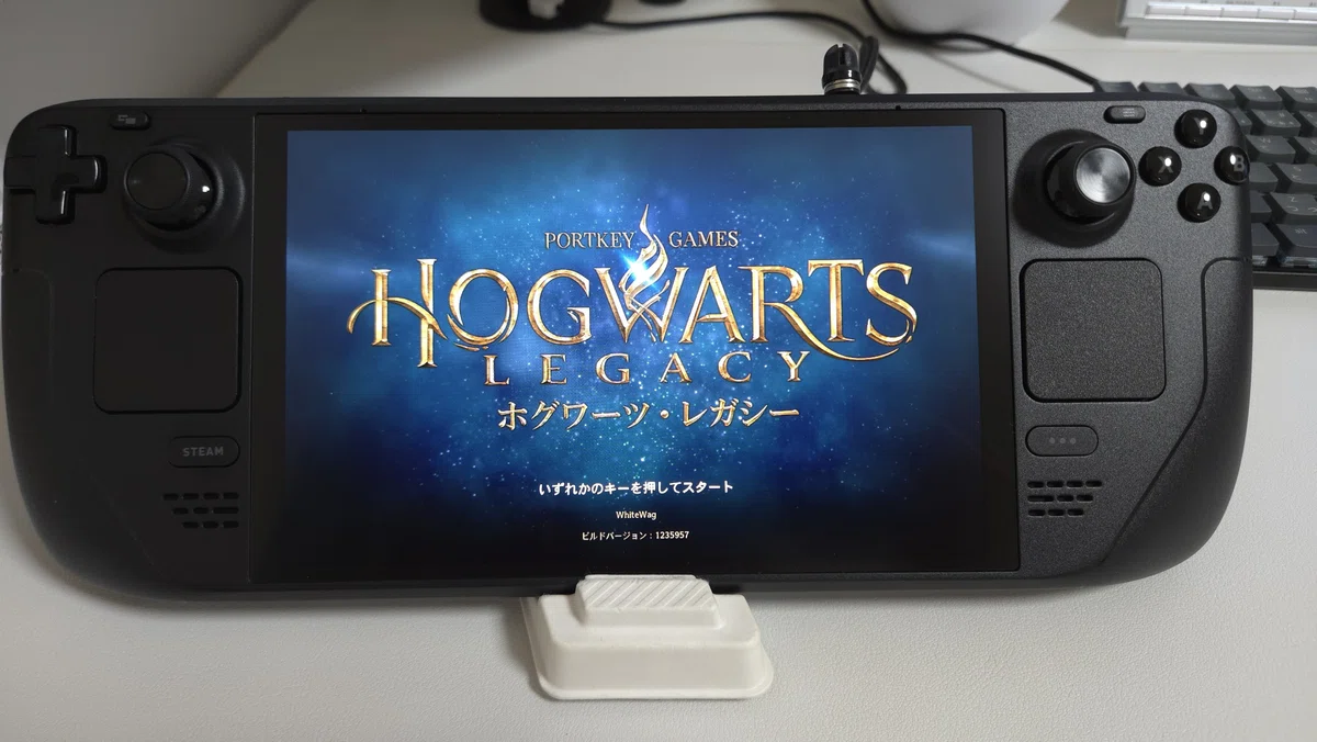 Steamdeck 幼かっ oled 1TB ドッキングステーション付