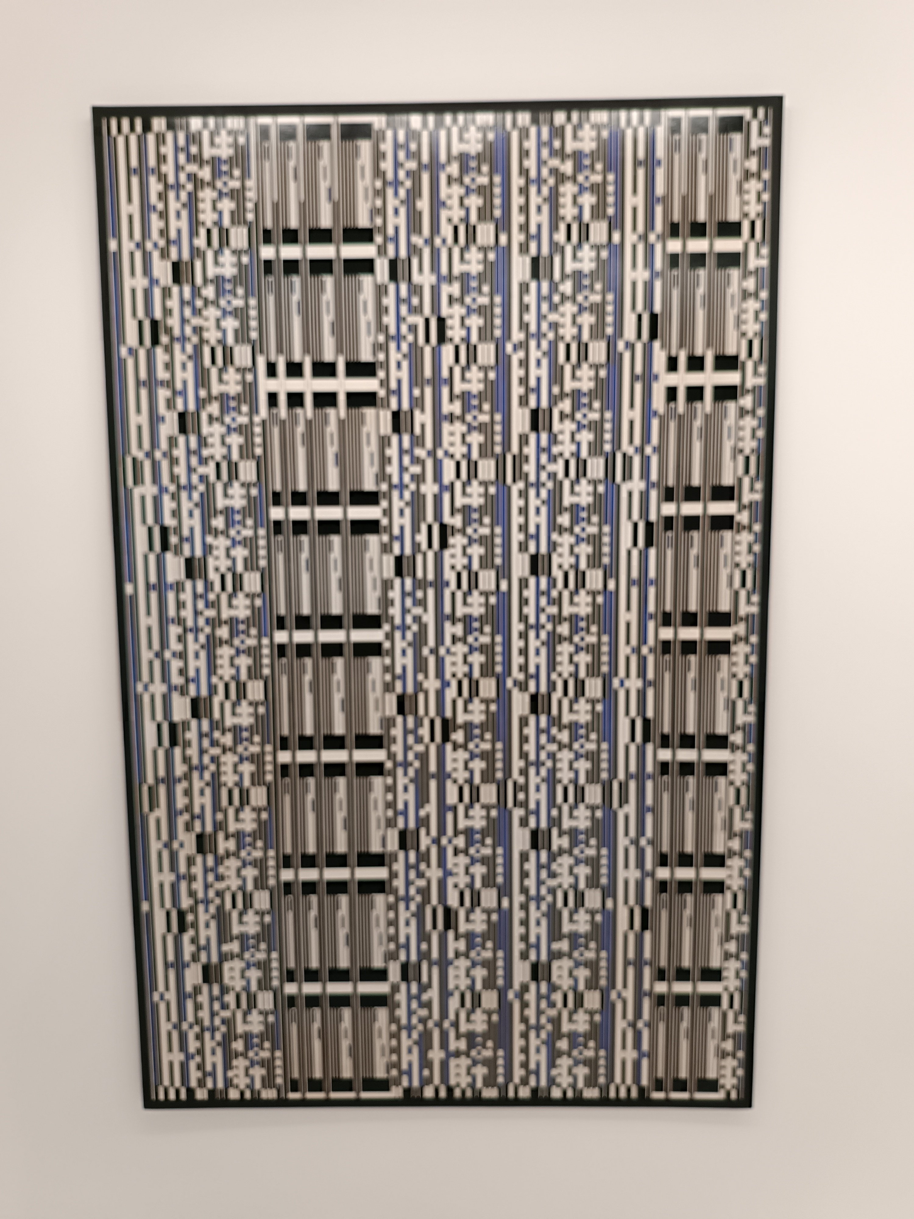 Giovanni Pizzoのカラフルな幾何学模様の作品を鑑賞する｜シマ子