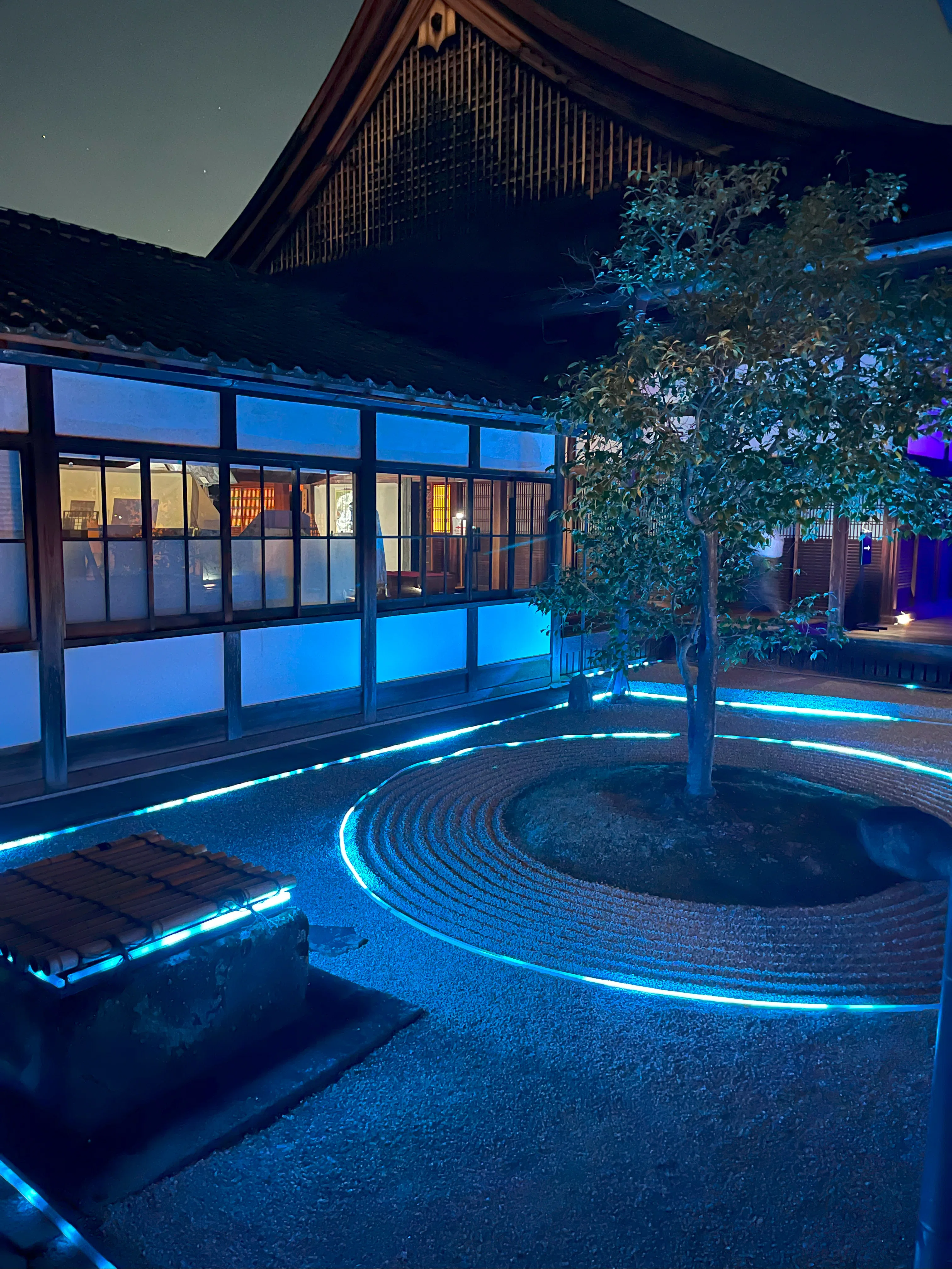 天然石壁掛け　マンハッタンの夜 ZEN NIGHT WALK KYOTO【建仁寺 夜間拝観】｜ふじすけ