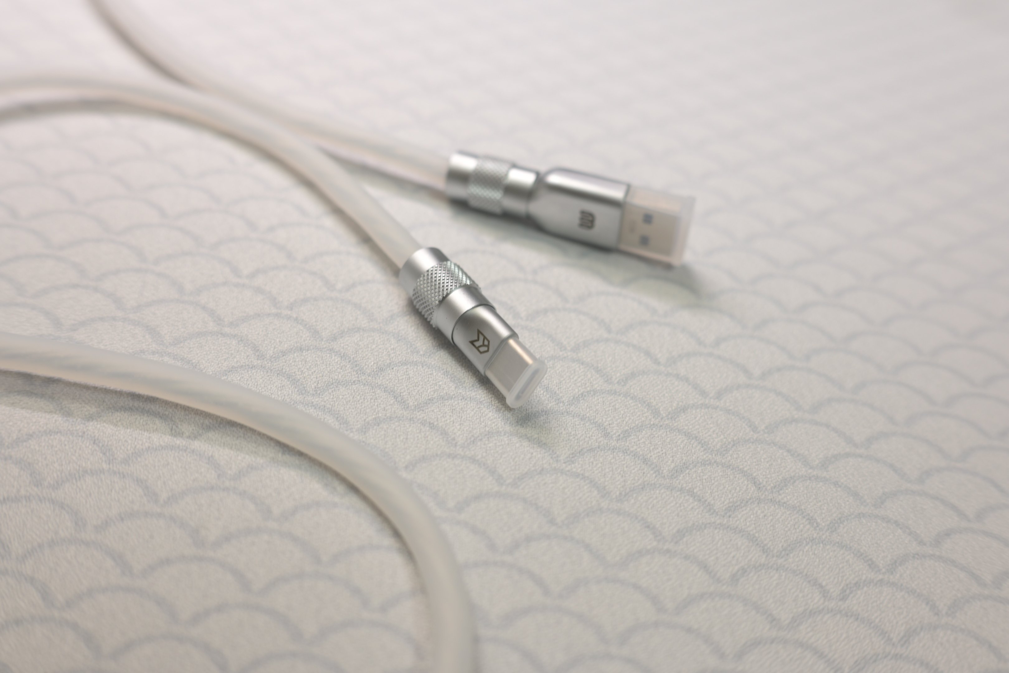X-RAY トランスルーセント USB ケーブル(キーボードケーブル)