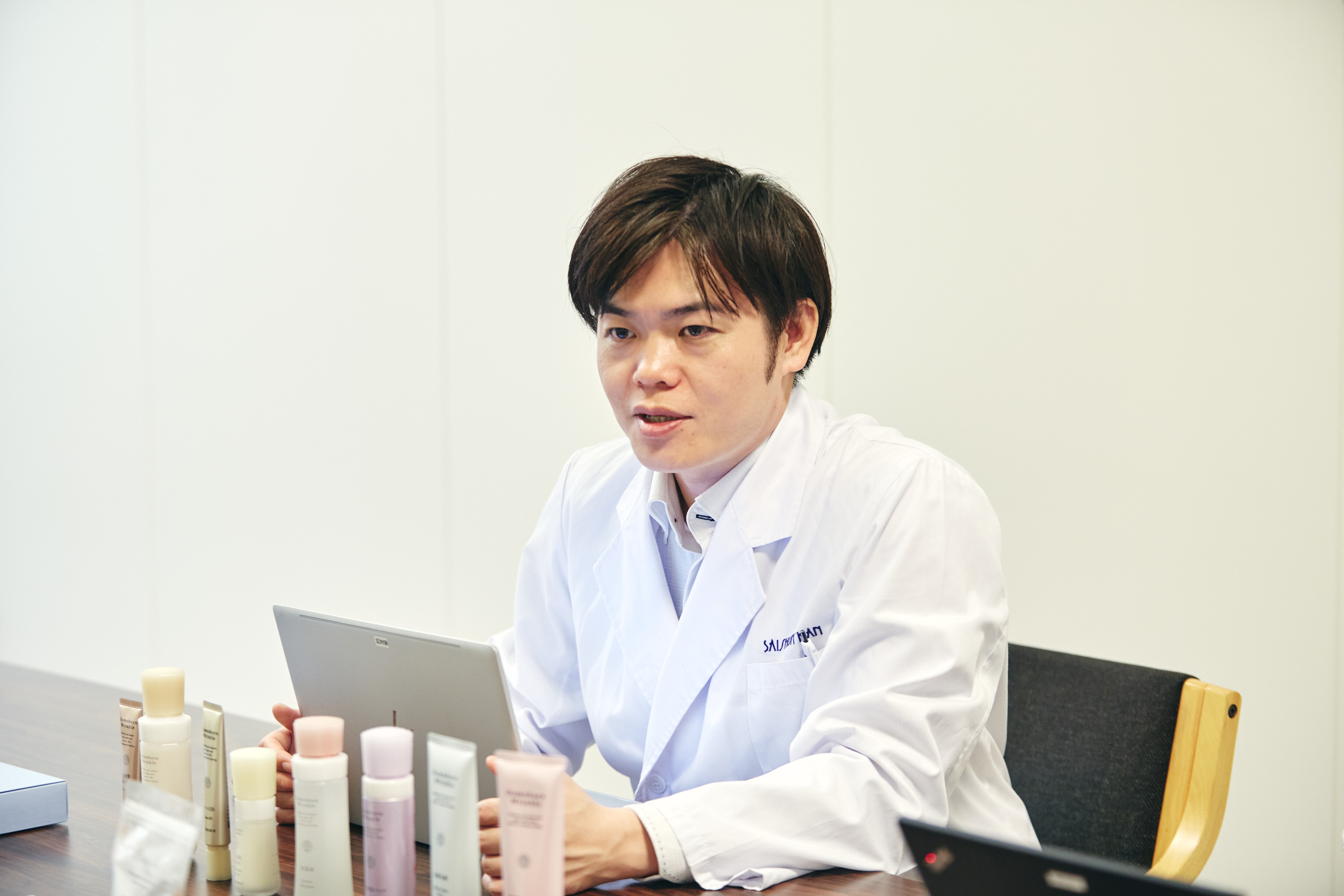 人間も自然の一部”という漢方の考え方をベースに、自然からの