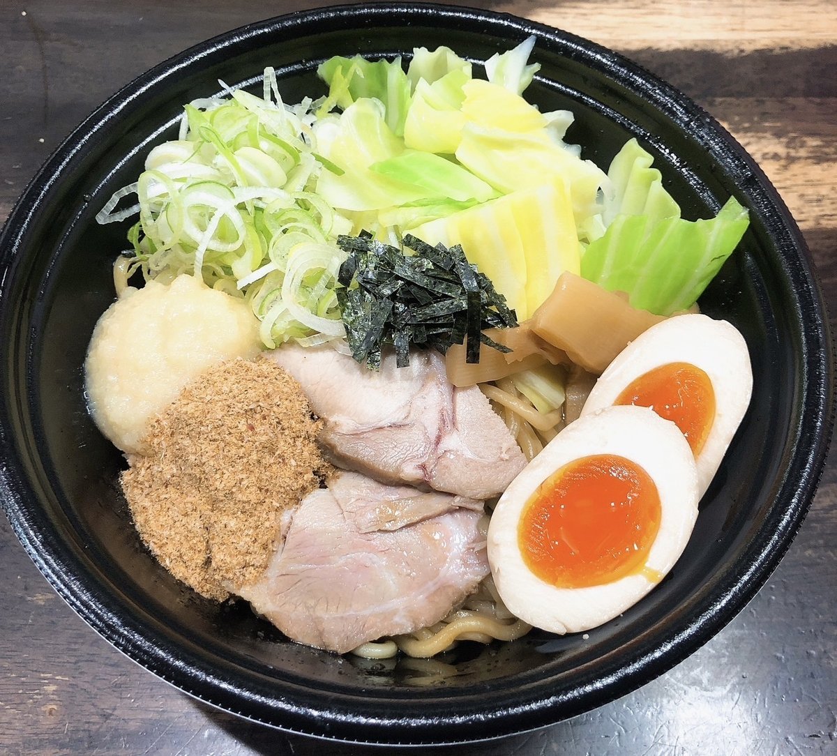 【色んな場所で油そば🐰】