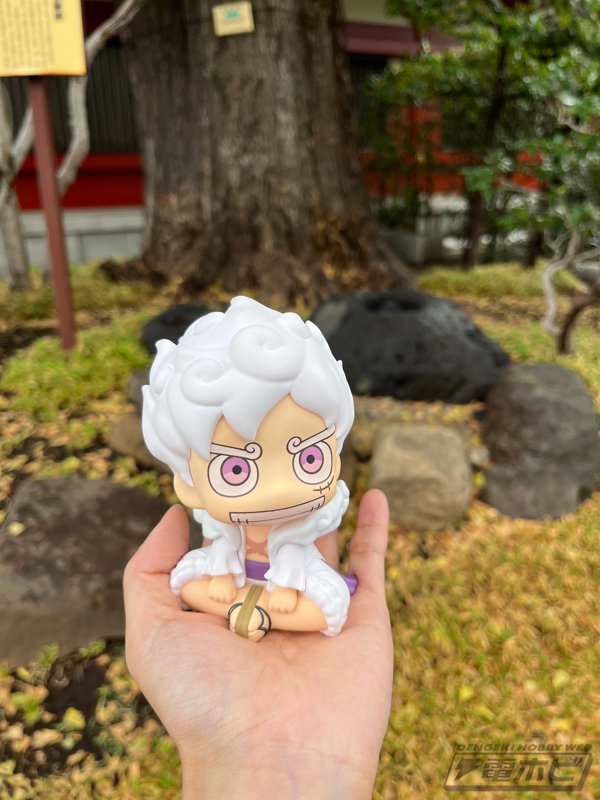 ワンピース』より、「猫」に大変身しちゃう「MEGA CAT PROJECT