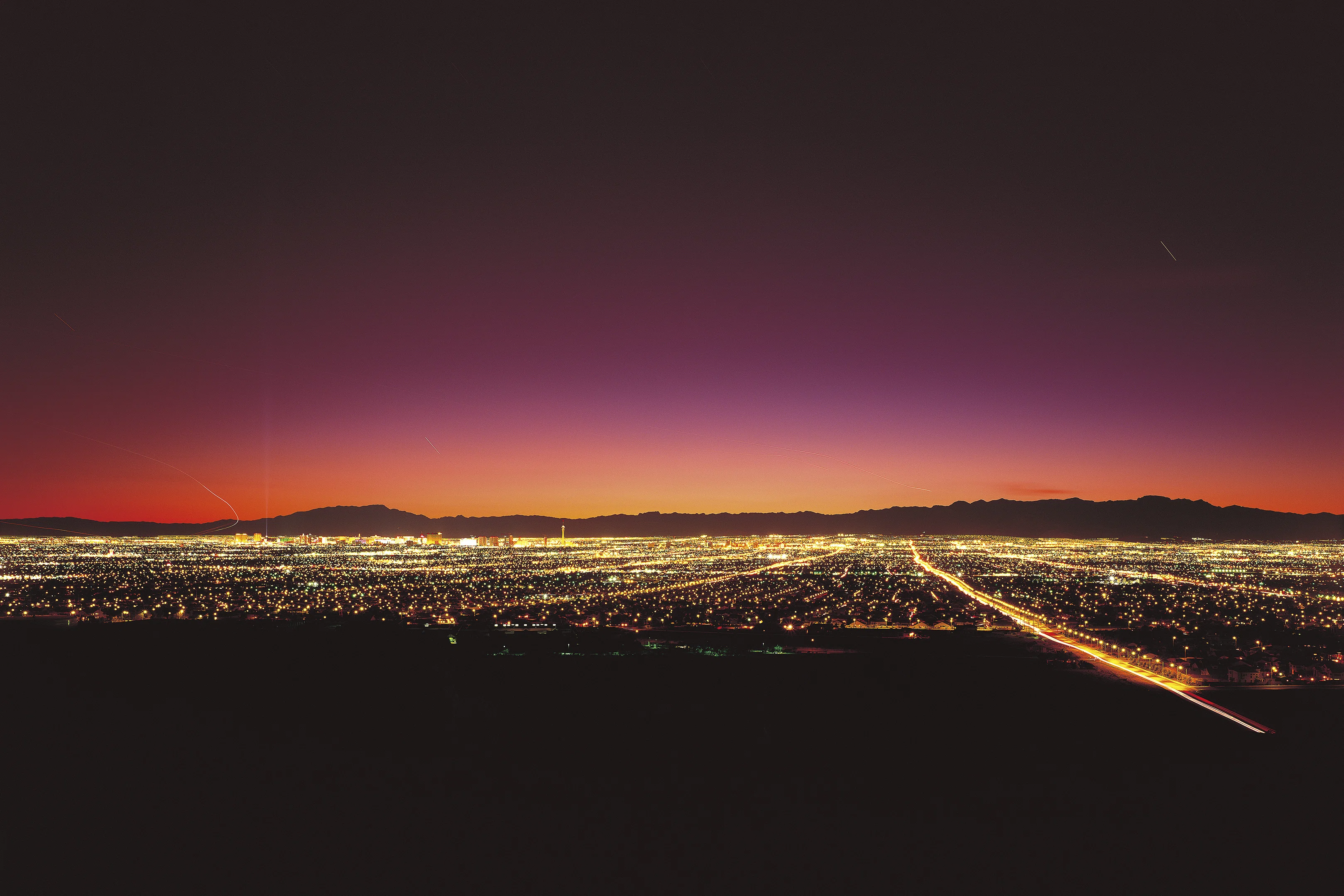 世界114都市、写真602点収録!! 夜景写真の第一人者による世界の絶景