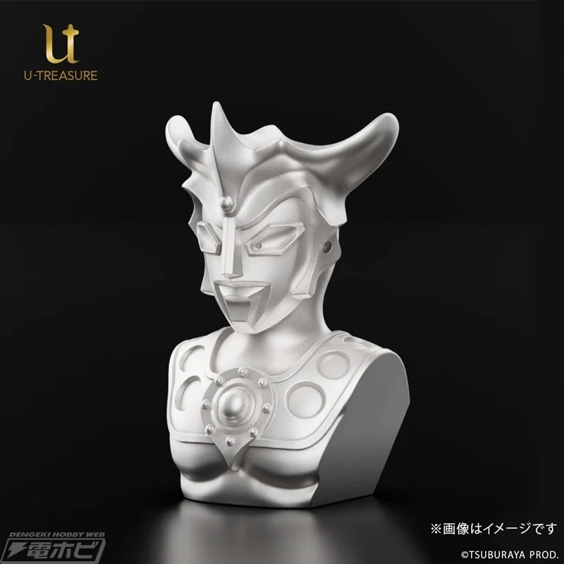 360万円越えの純金製!!ウルトラマンレオ50周年記念の胸像フィギュアが