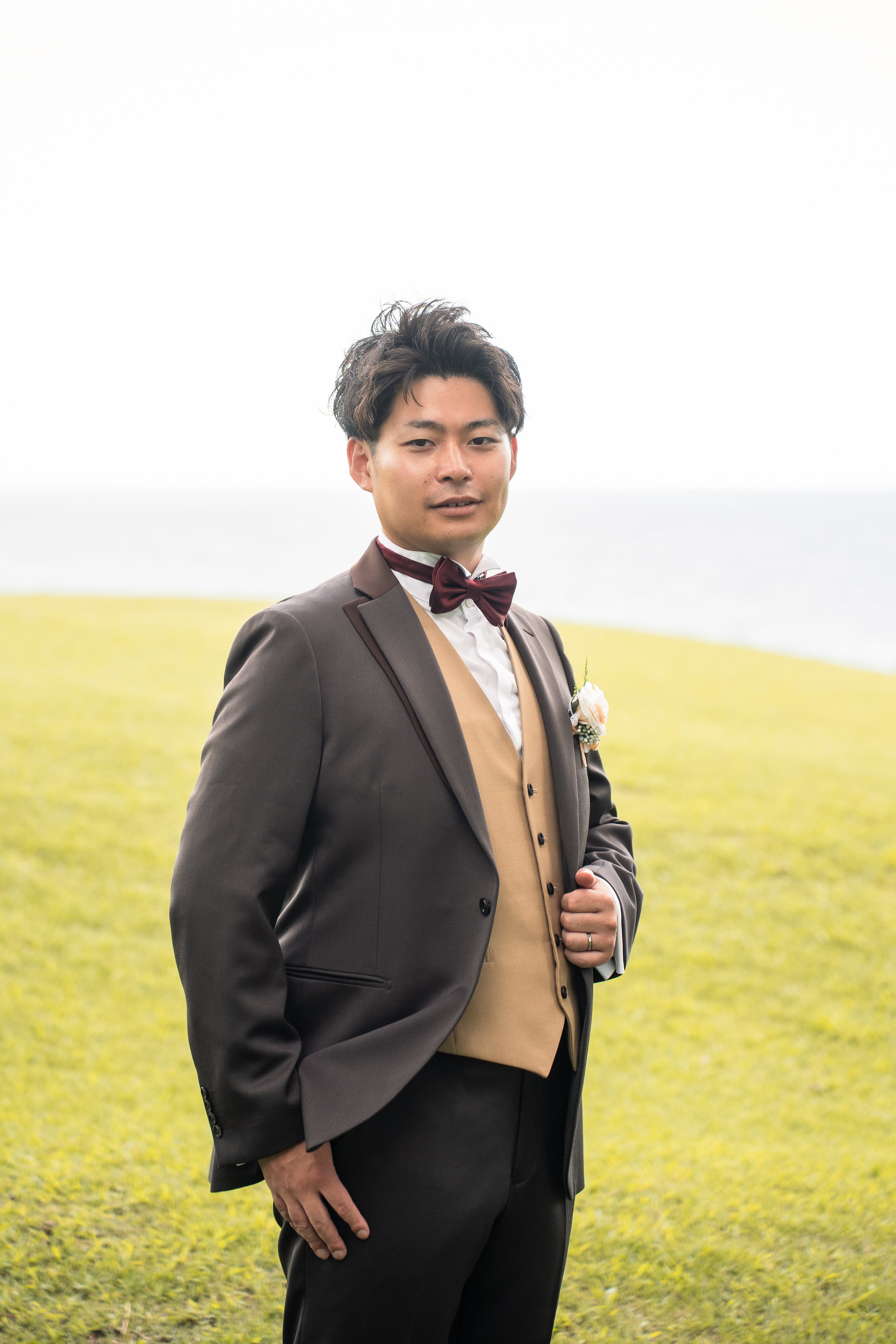 2024年最新!!】タキシードだけじゃない！新郎の前撮り衣装5選