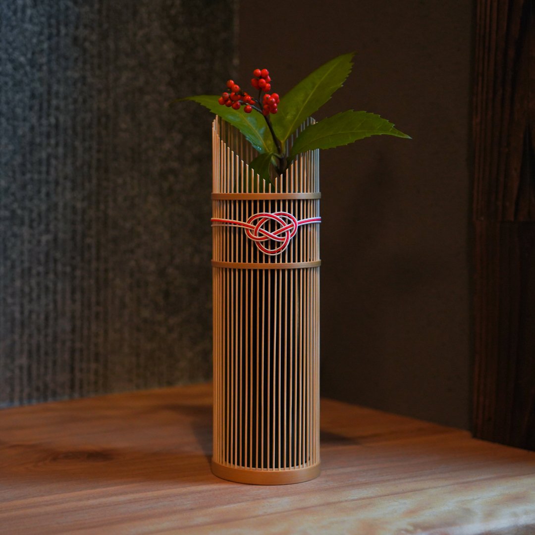 木製円筒形花瓶 無垢の木の一輪挿し(ミニマルな円柱型・コニカル) | すべての商品 | 木