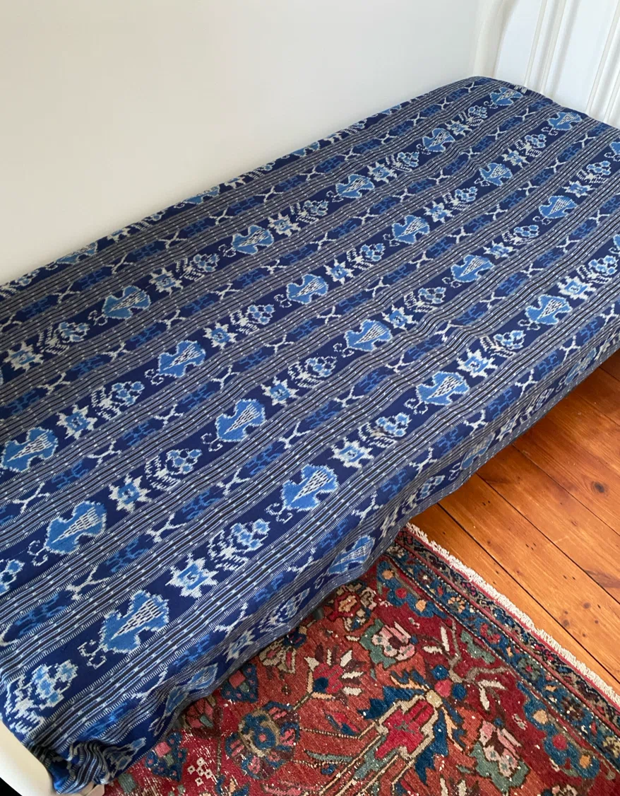 Ikat (イカット) と、絣（かすり）｜山林