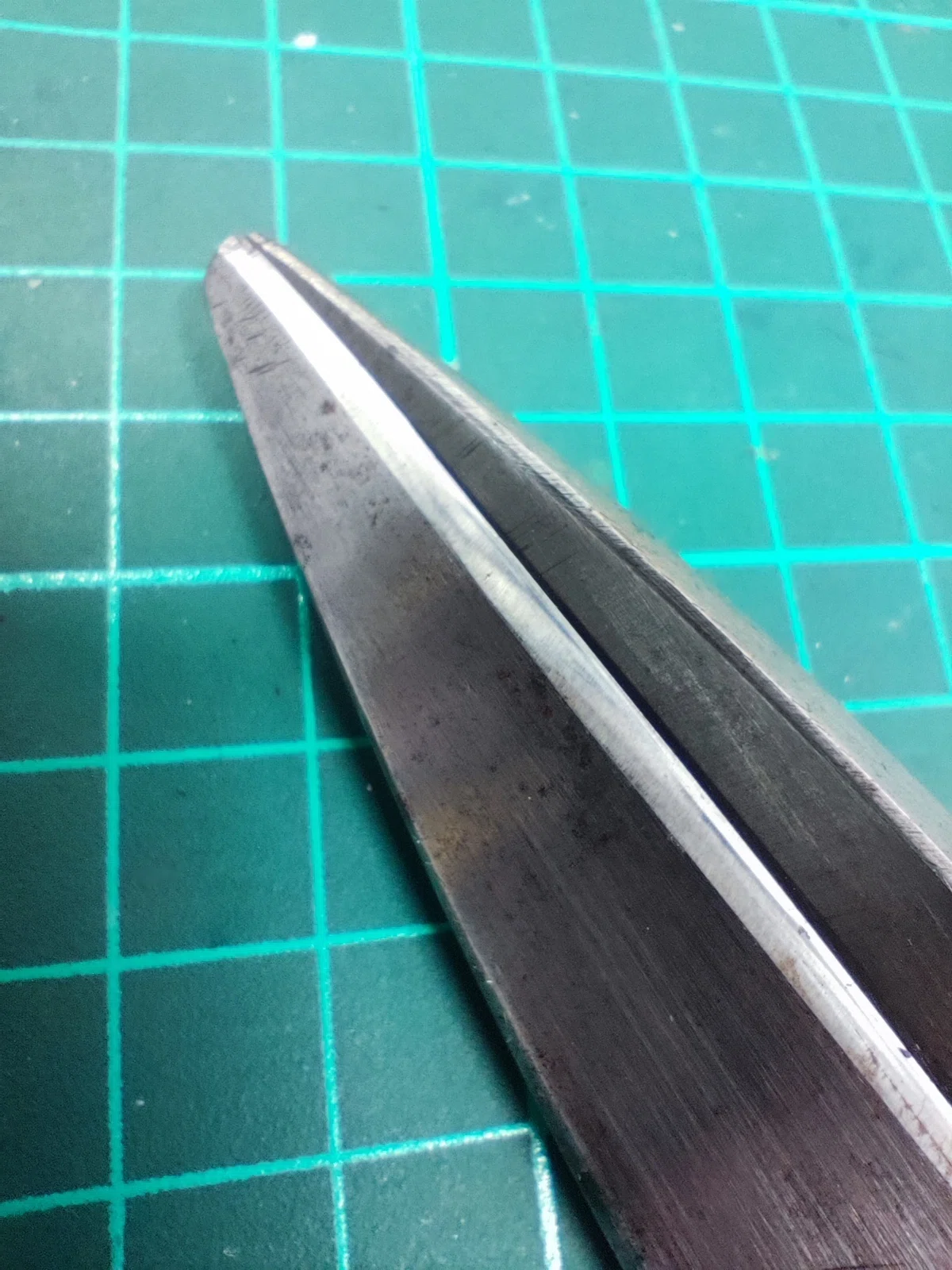 初代庄三郎 三浦庄三郎 総火造り 1尺 裁ち鋏 ｜The Red Sabre