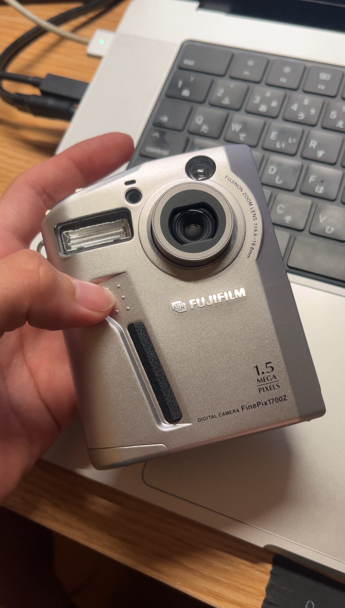 デジタルカメラ Hiromi ミラーレス一眼カメラ「FUJIFILM X-E5」（ブラック）（日本語