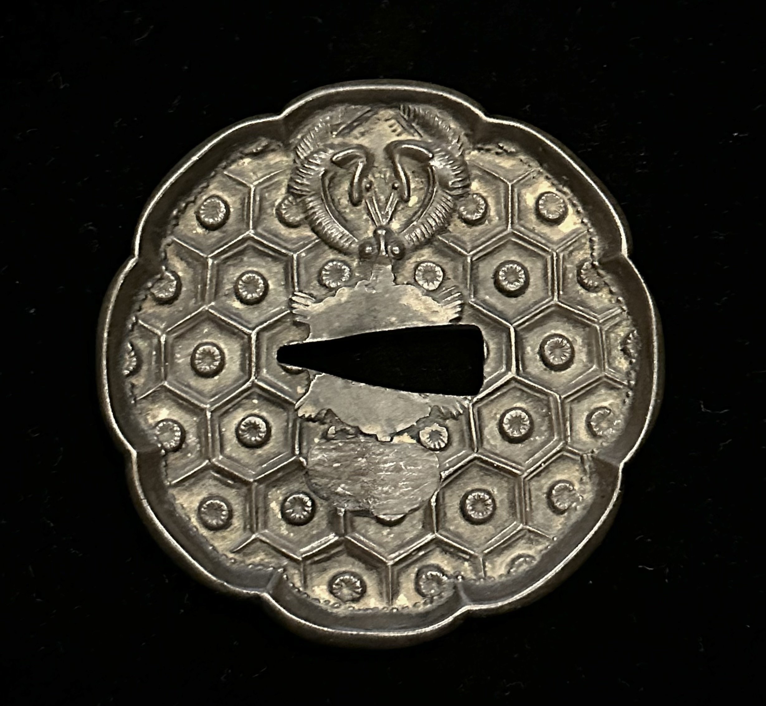 鏡師鐔③ 鶴亀紋 鏡の製作時代について｜刀箱師の日本刀ブログ 中村圭佑