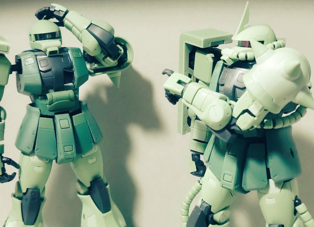 【ガンプラ完成品】 RG ガンダム 2.0 ＋ ジオラマセット ガンプラ完成品】 RG ガンダム 2.0 RX-78-2 - メルカリ