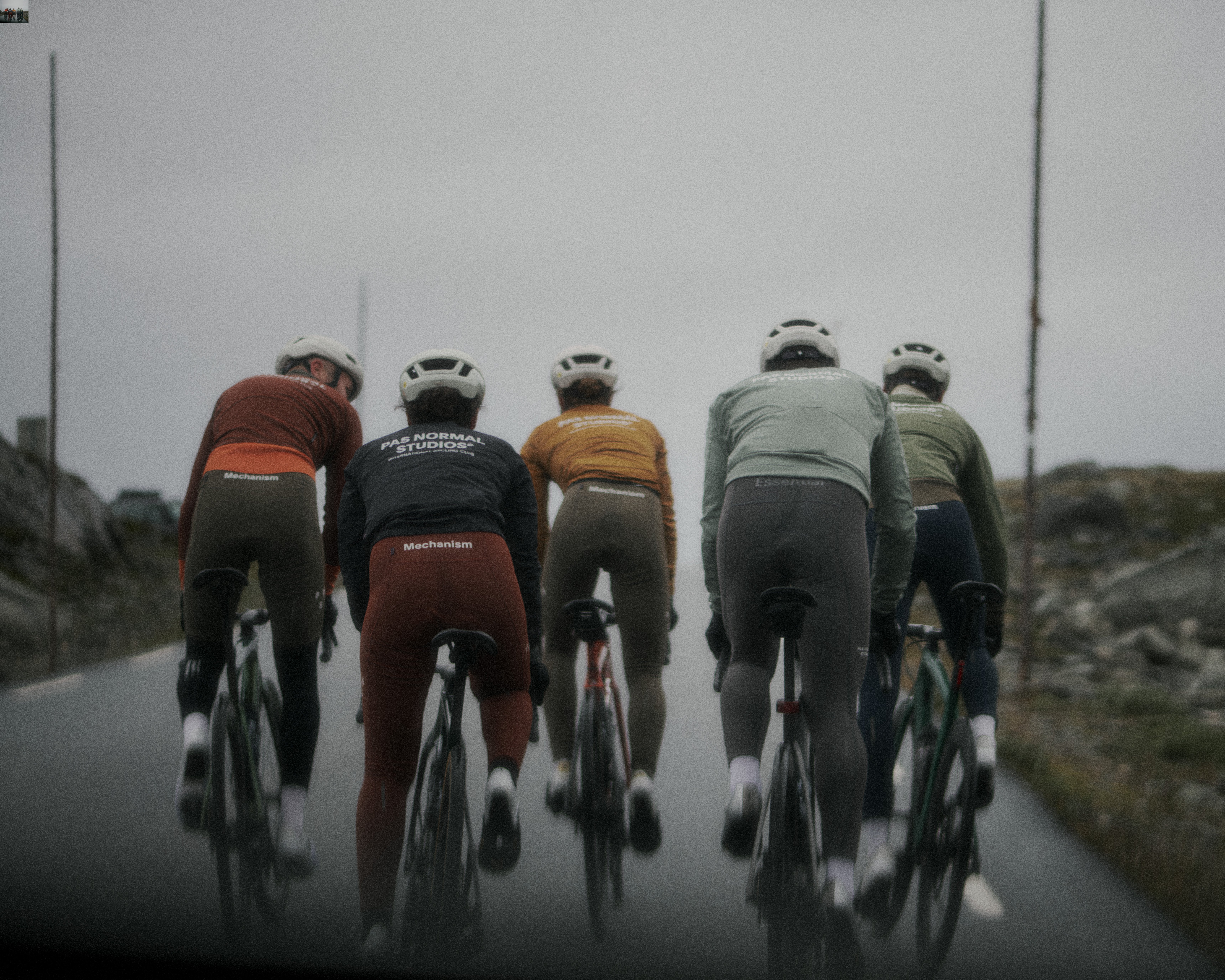 PAS NORMAL STUDIOS/モデル着用ウェア紹介①｜RAPPORT | MAGNET