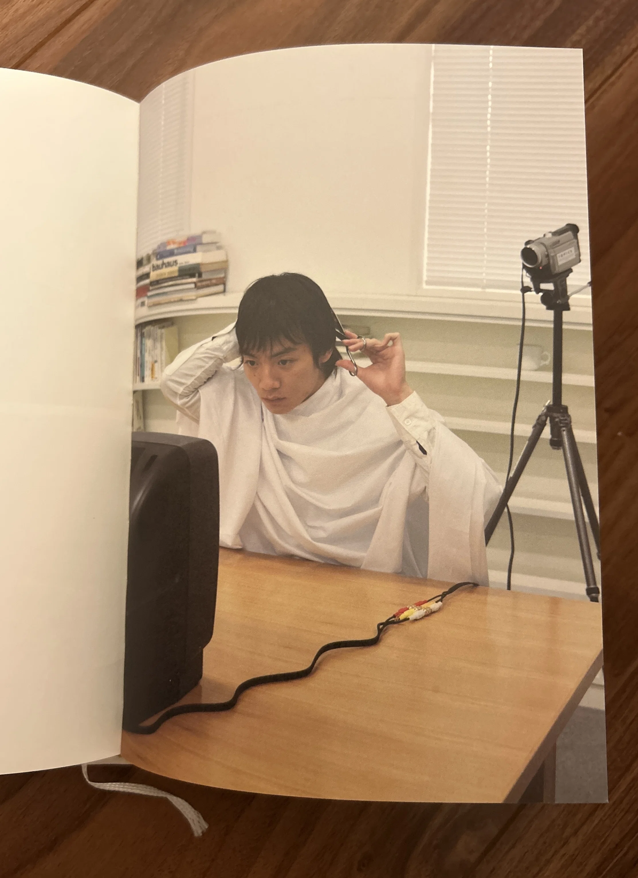 Fが通過します　佐藤雅彦　パラパラ漫画 Amazon.co.jp: Fが通過します : 佐藤 雅彦: 本
