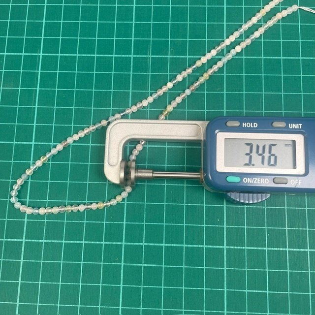 天然石 連材 連売りには何個入っている？1連玉サイズ（〇mm玉）ごとの  