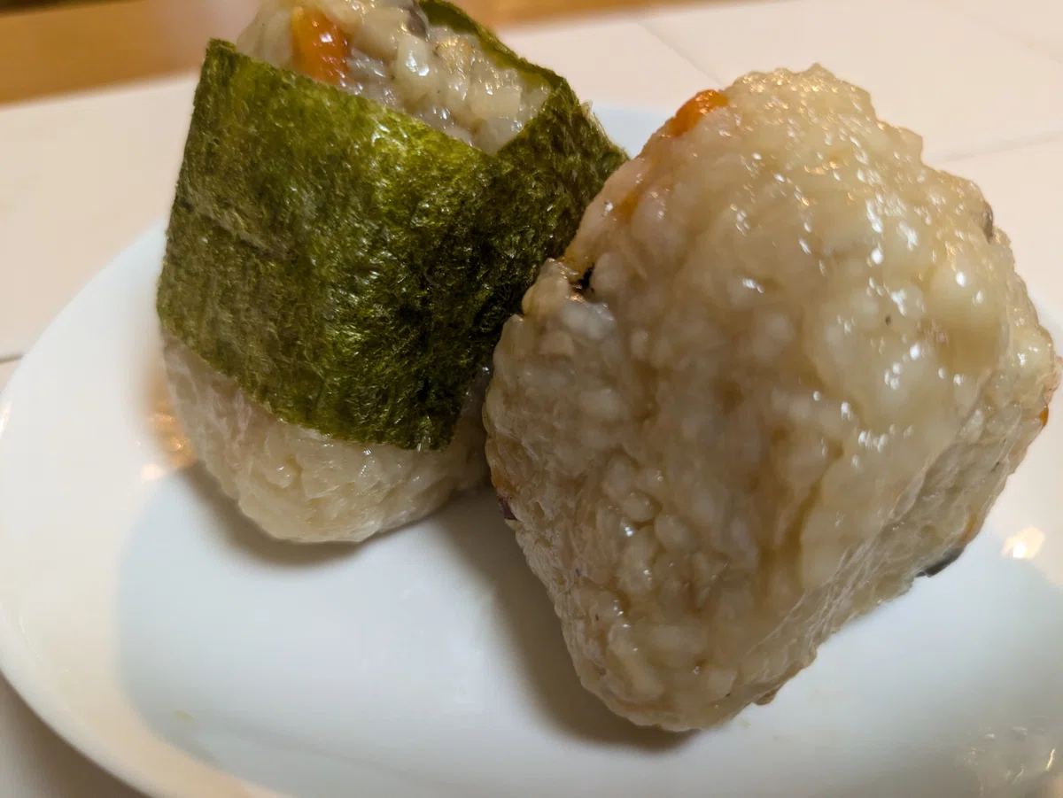 土鍋かやくごはんで#OnigiriAction｜tokeiya