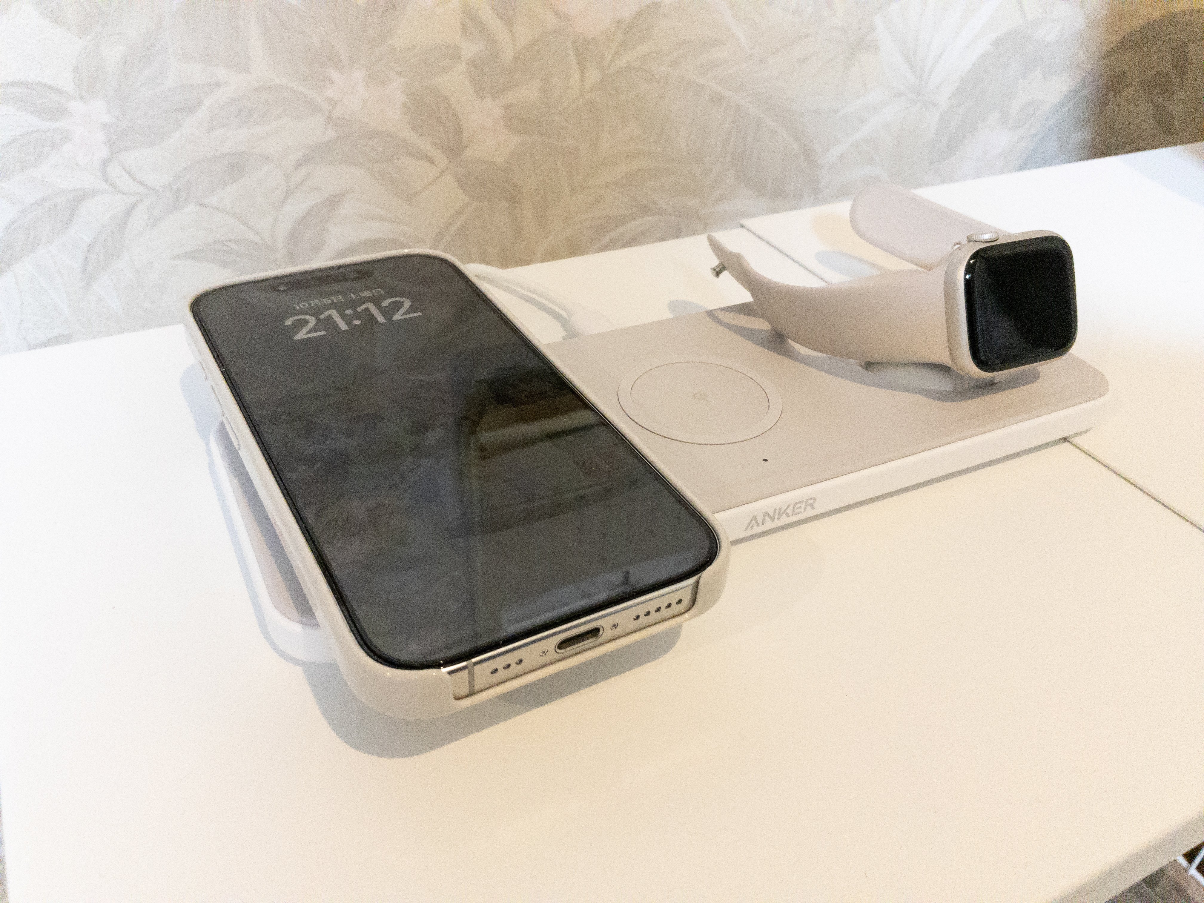 Apple iPhone16Pro 白AppleCare+約一年付 充電100% Apple iPhone16Pro 白AppleCare+約一年付 充電100% iPhone 16 Pro