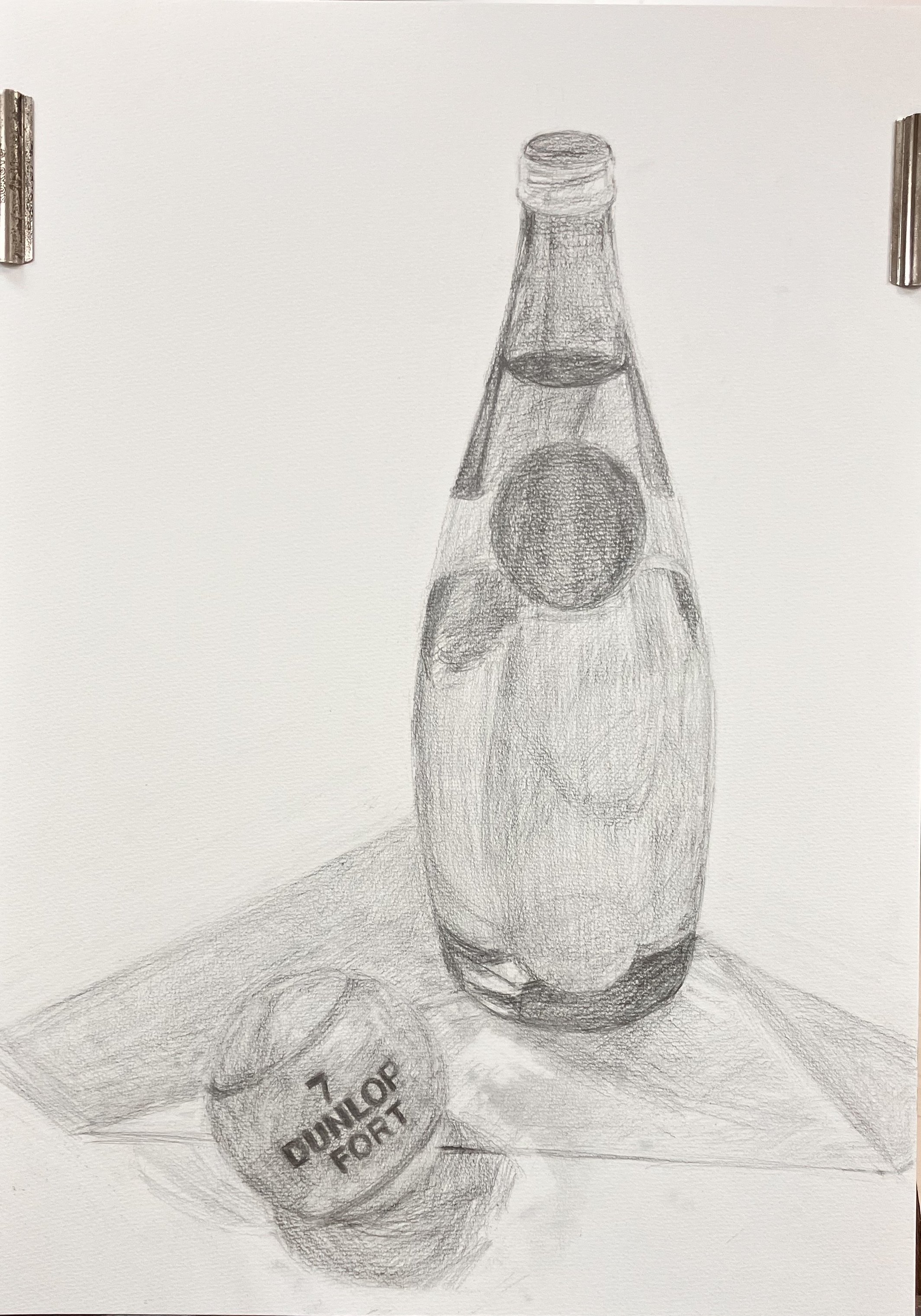 デッサン教室で学んだこと② 鉛筆の硬さと色と質感のかき分け｜ゆきみ