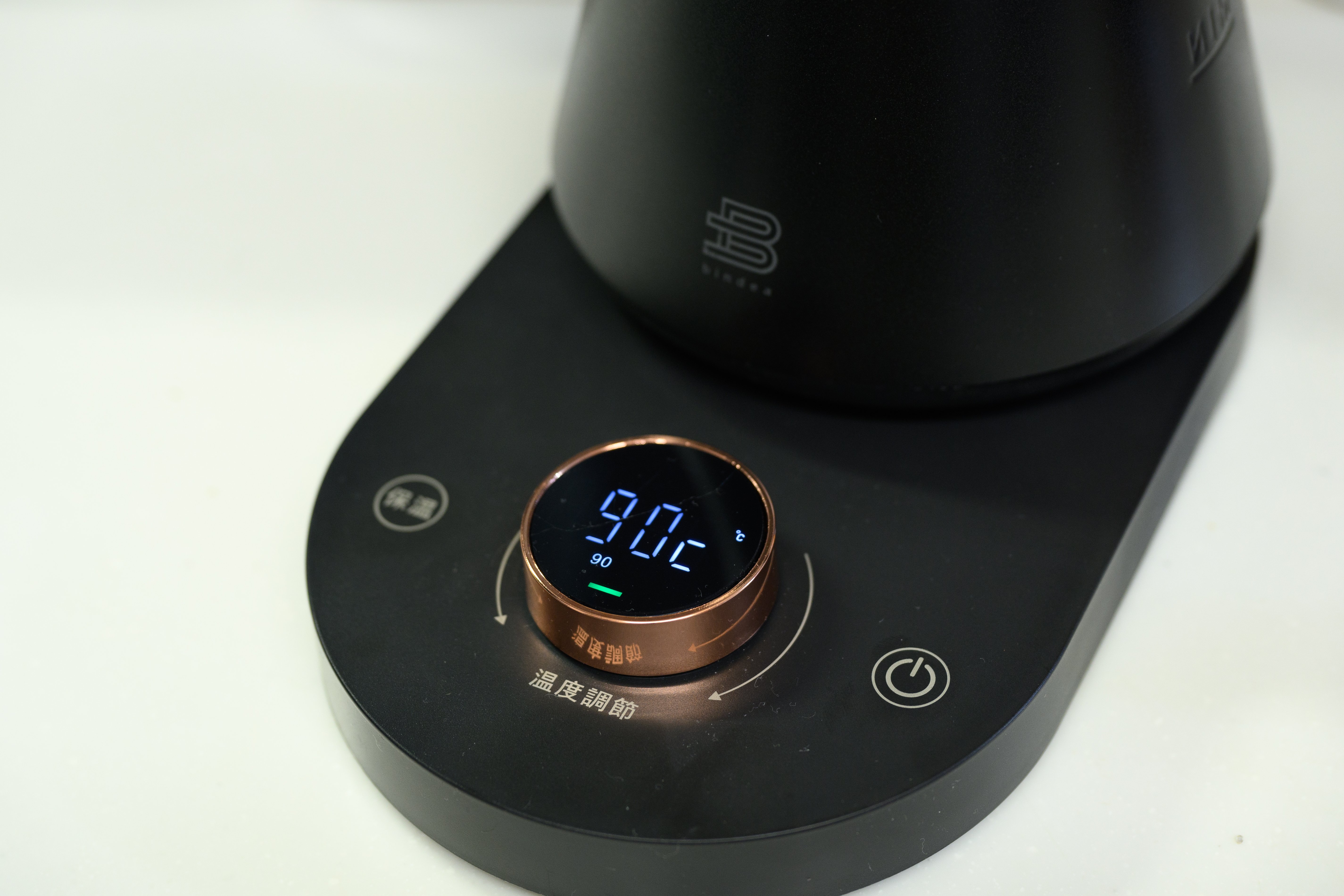 5680円電気ドリップケトルBINDEAをレビュー！1℃単位設定、12時間