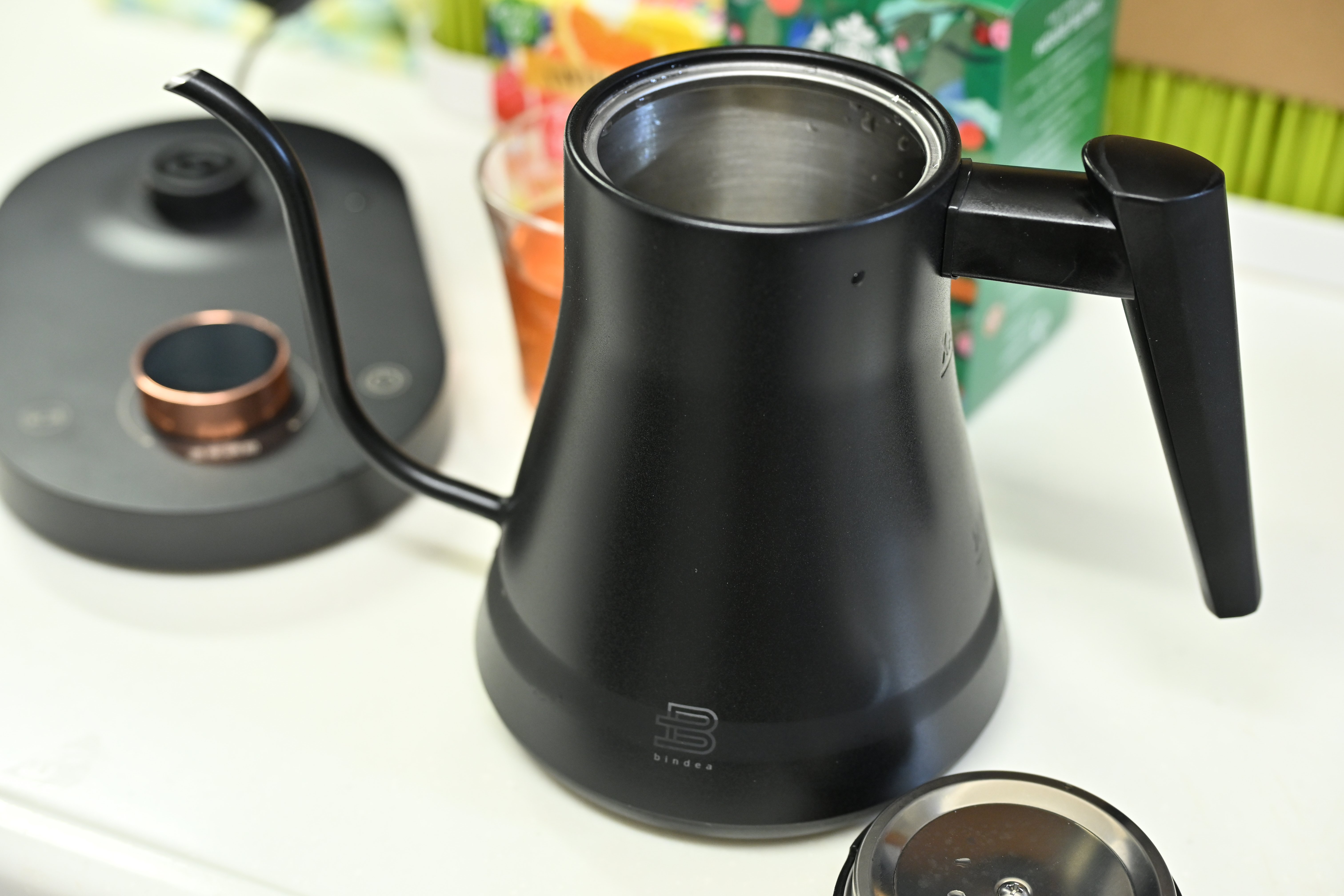 bindea 電気ケトル bktr-100 レビュー品】BINDEA 電気ケトル｜物欲名古屋人／サラリーマン