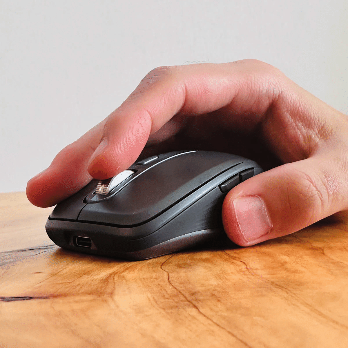 MX Anywhere 3S レビュー。クリック静音化、待望のLogi Bolt対応