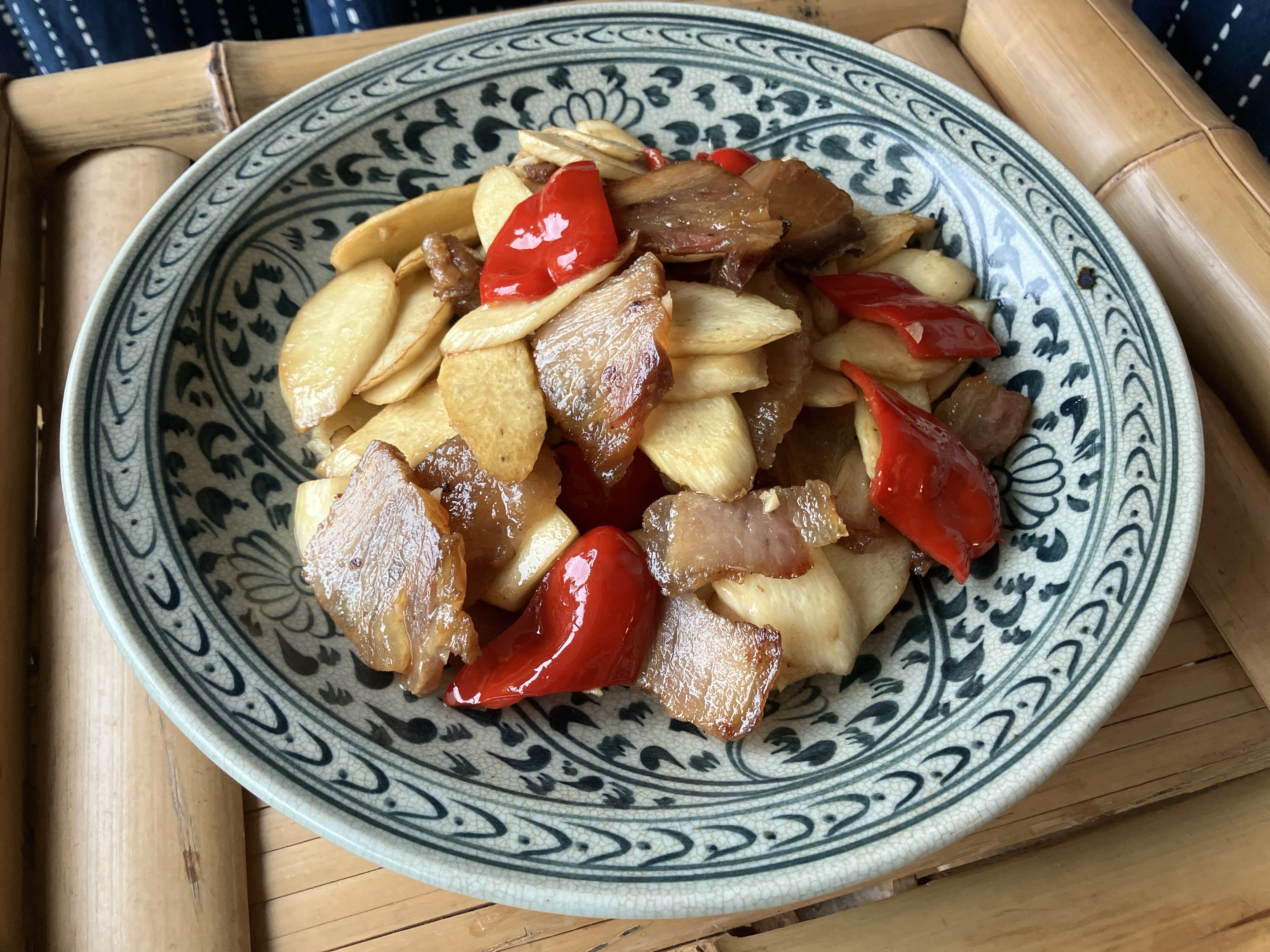 Chinese Food at Home - Jiaobai Chao Larou (Stir-fried Manchurian Wild ...