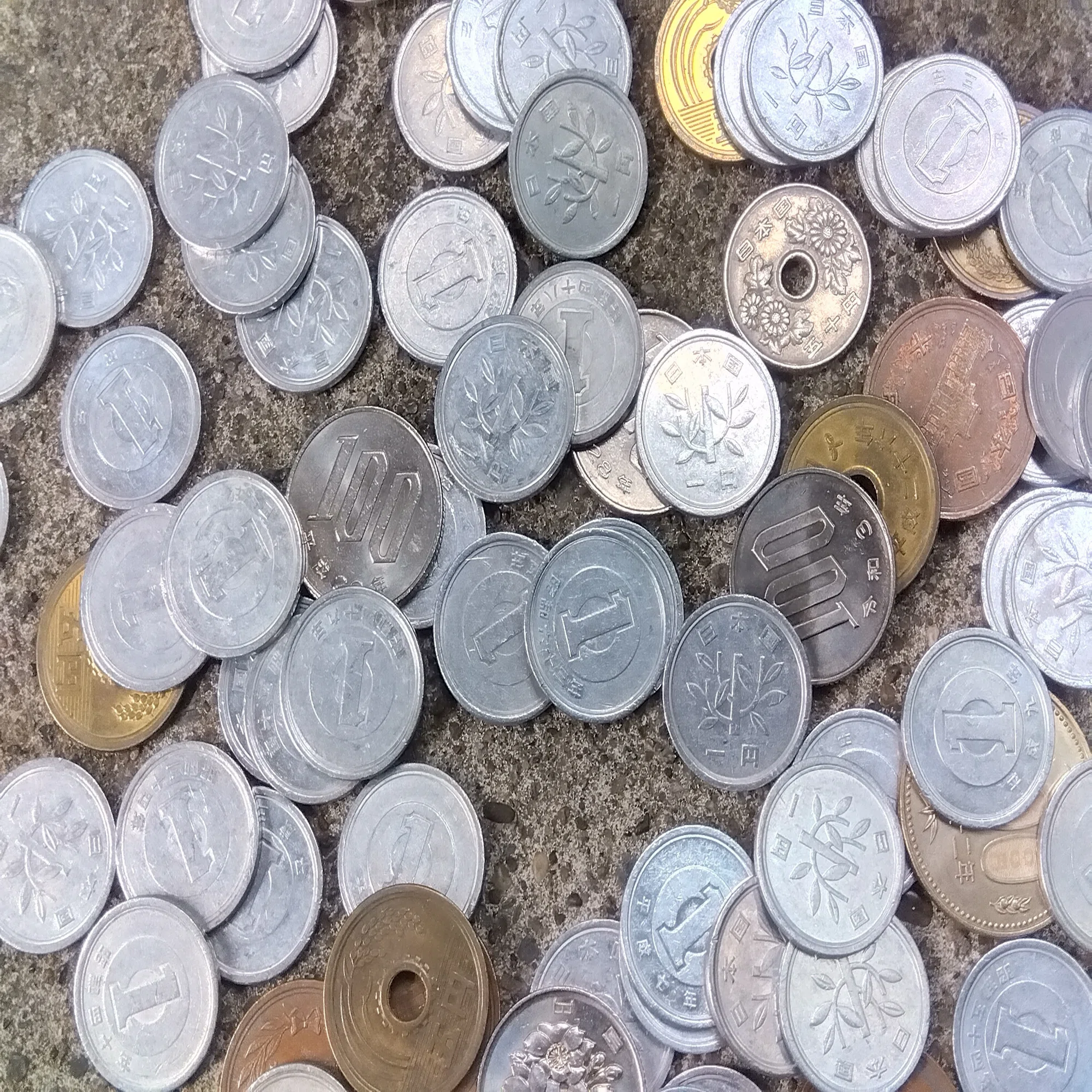 脳活】小銭（1円玉・5円玉・10円玉・50円玉・100円玉）管理処分｜健康 