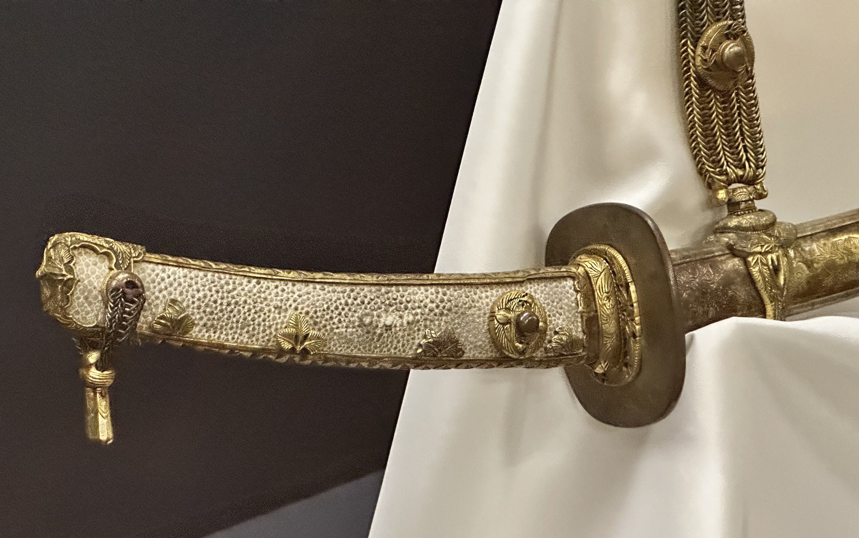 松藤文兵庫鎖太刀拵（鎌倉時代）｜刀箱師の日本刀ブログ 中村圭佑