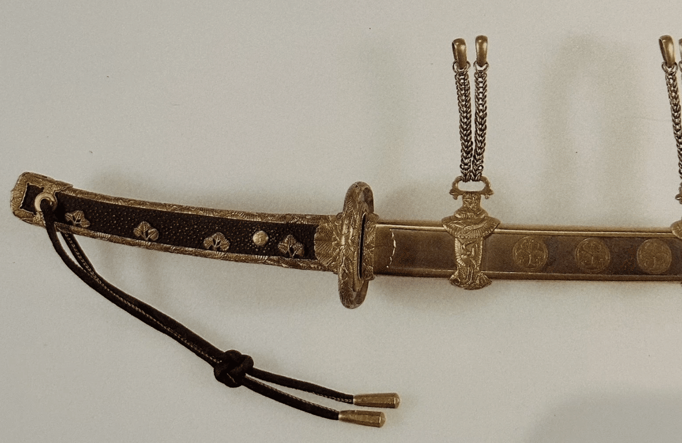 松藤文兵庫鎖太刀拵（鎌倉時代）｜刀箱師の日本刀ブログ 中村圭佑