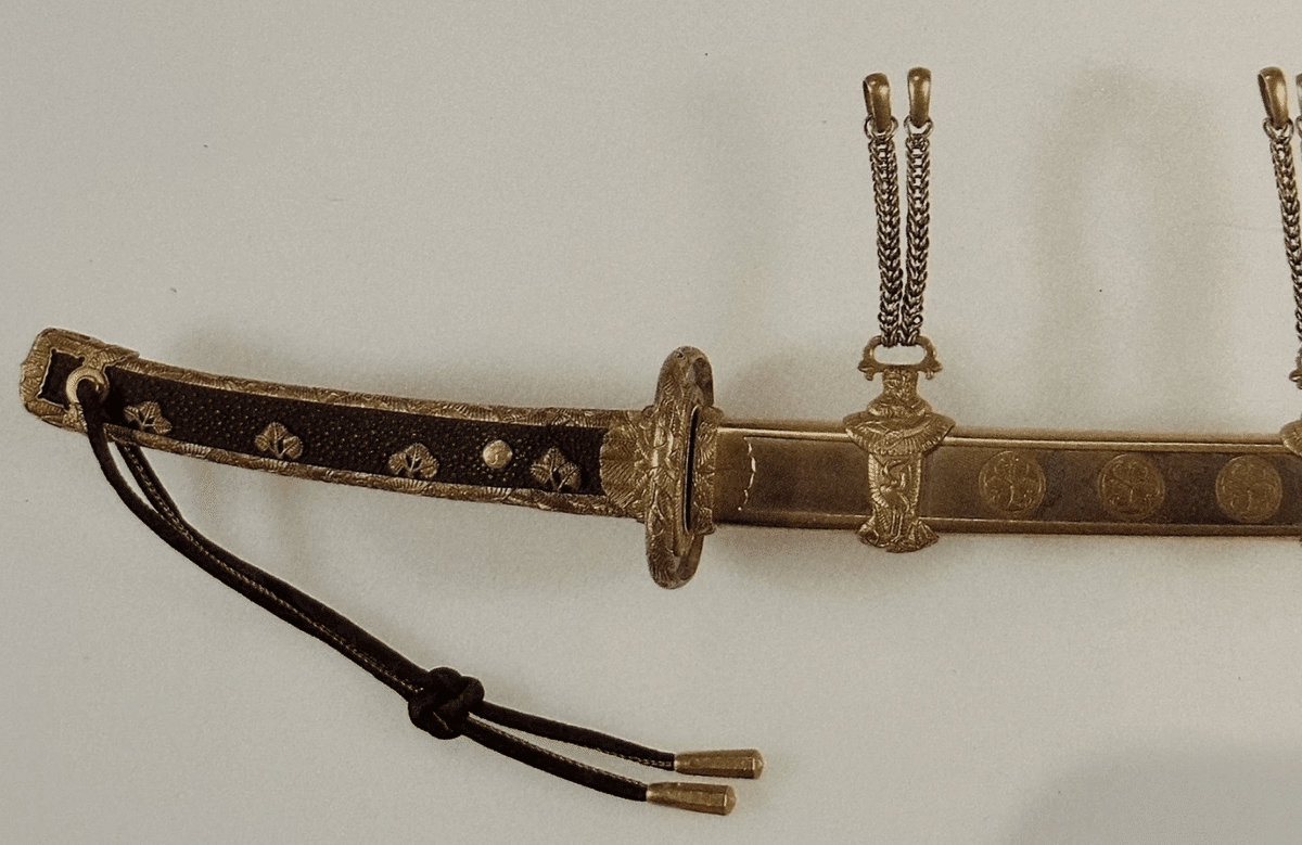 松藤文兵庫鎖太刀拵（鎌倉時代）｜刀箱師の日本刀ブログ 中村圭佑