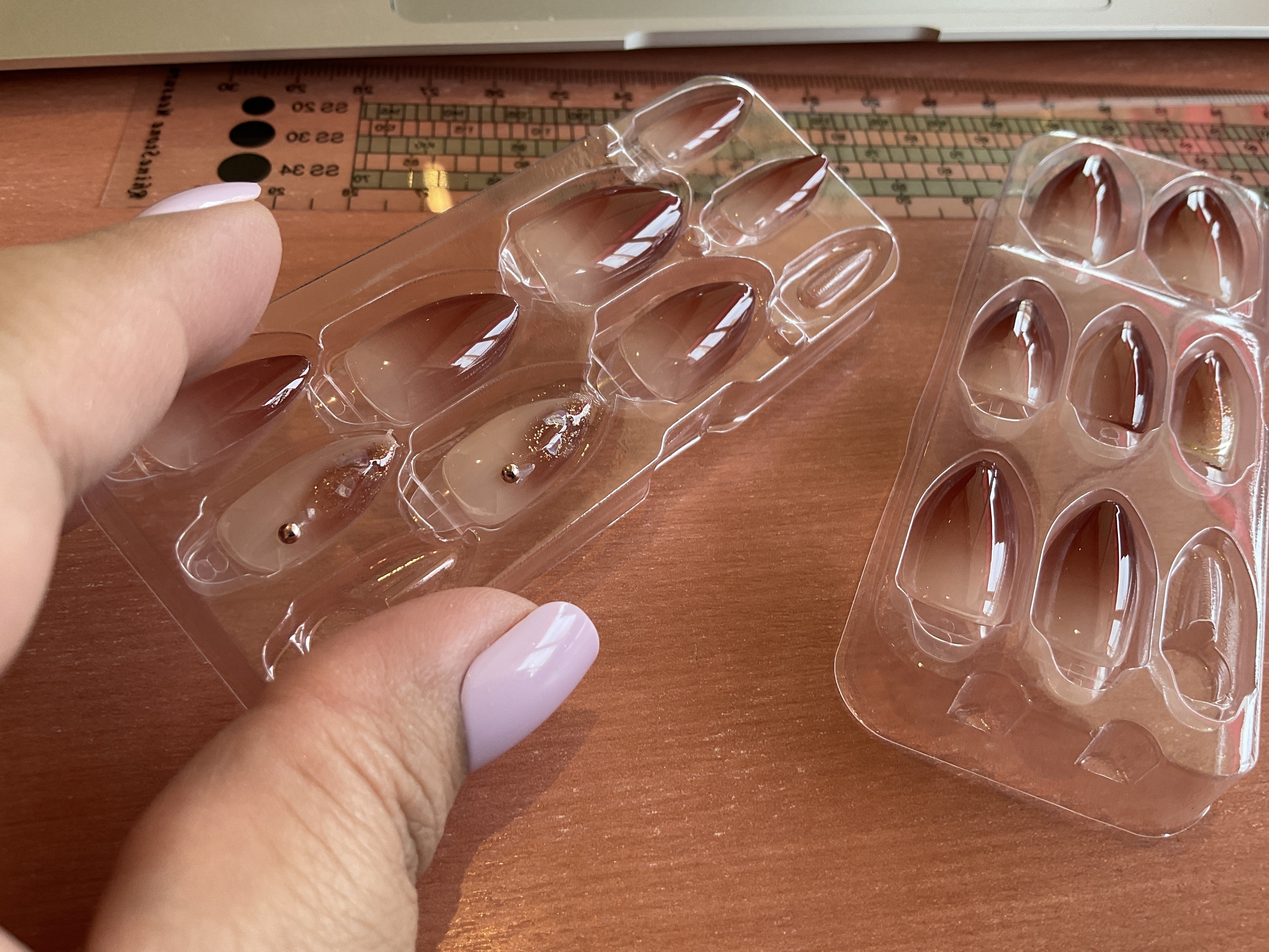 ネイルチップいいじゃん！という話｜吉田はつみ(作家名：葉月(はつき))