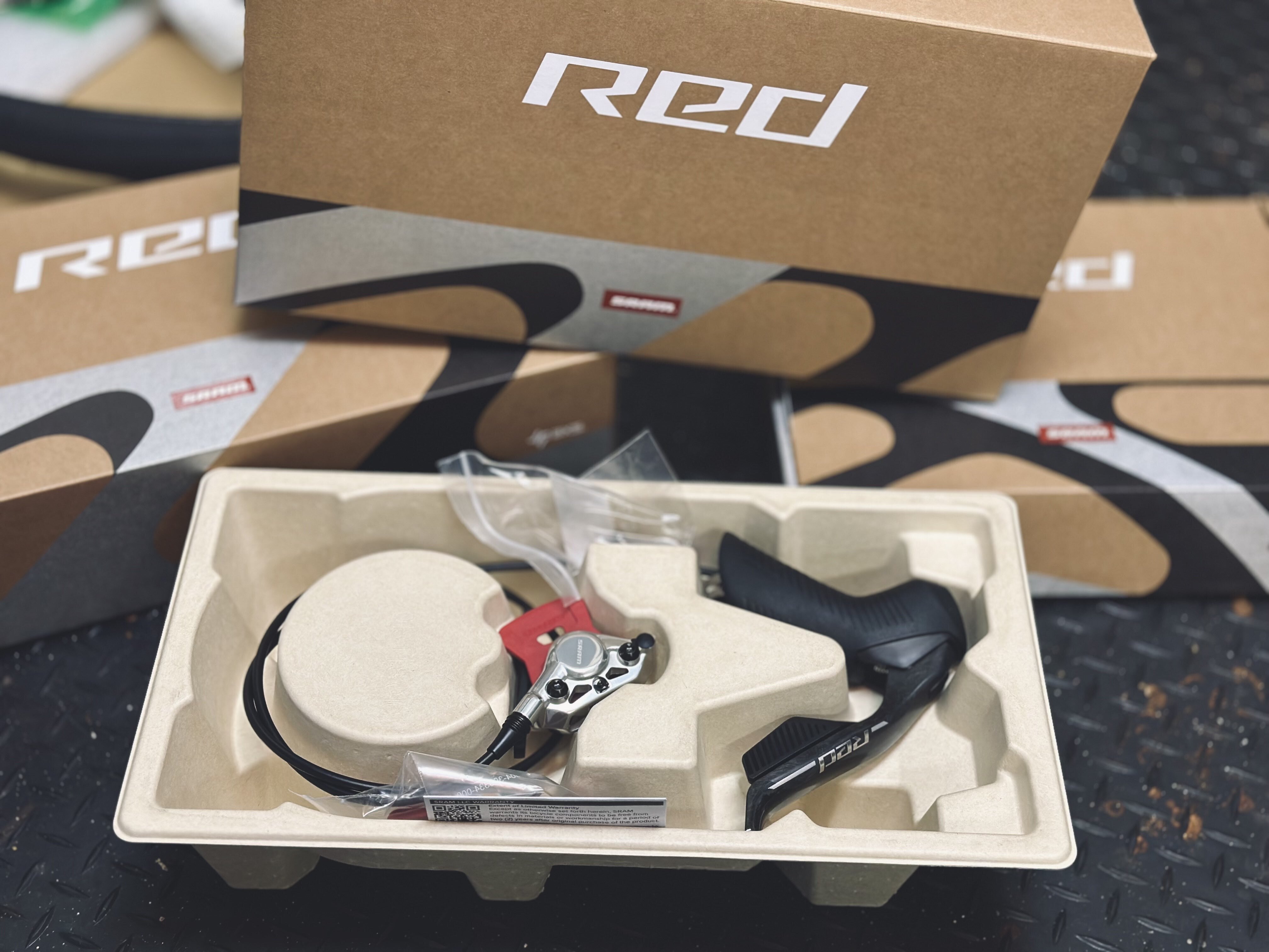 SRAM新型「RED AXS E1」の〇〇が良い｜877Bicycle🍌