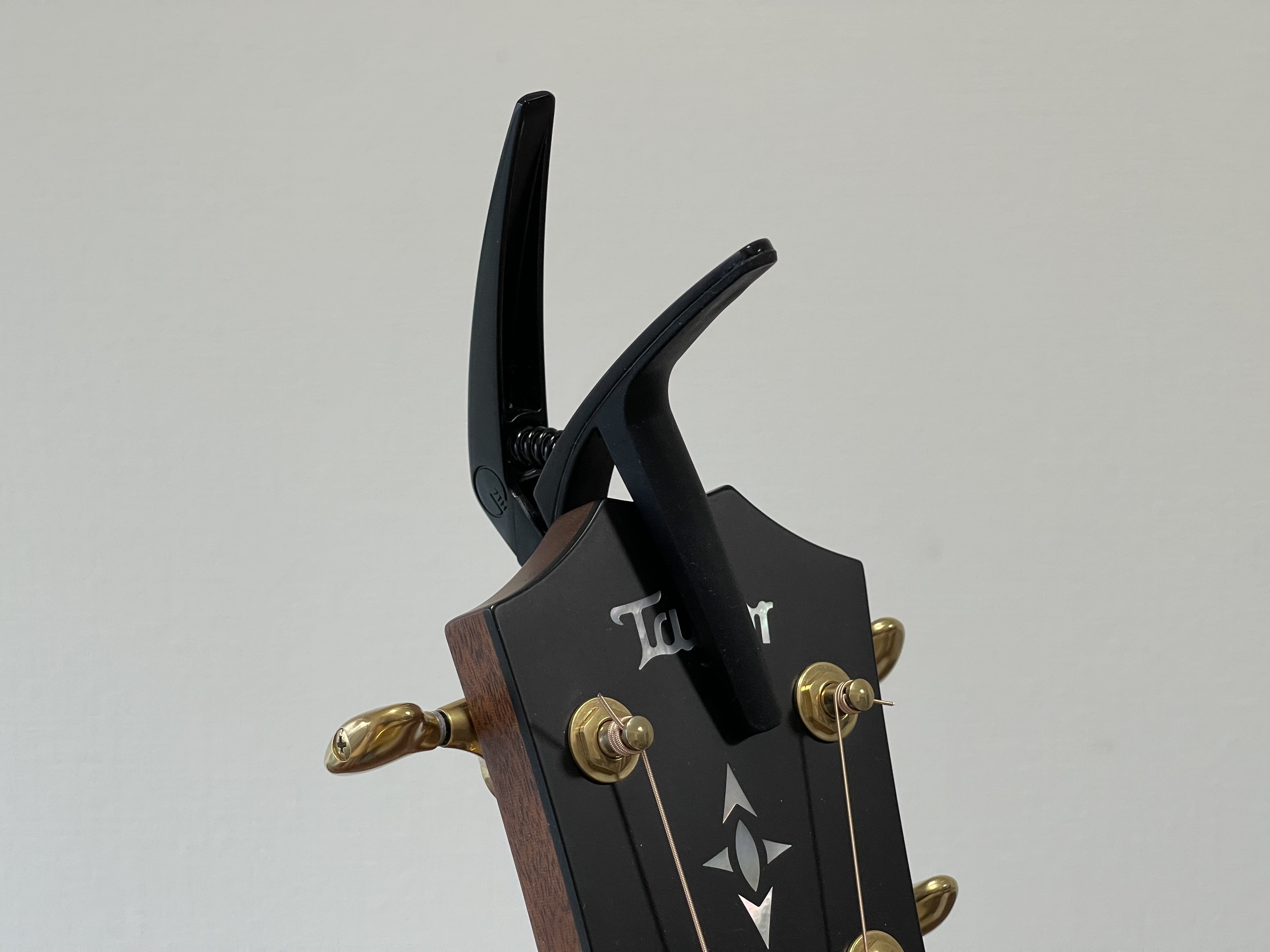 G7thの「Nashville Capo」をレビュー!カイザーカポとの比較もし G7thの「Nashville Capo」をレビュー!カイザーカポとの比較もし