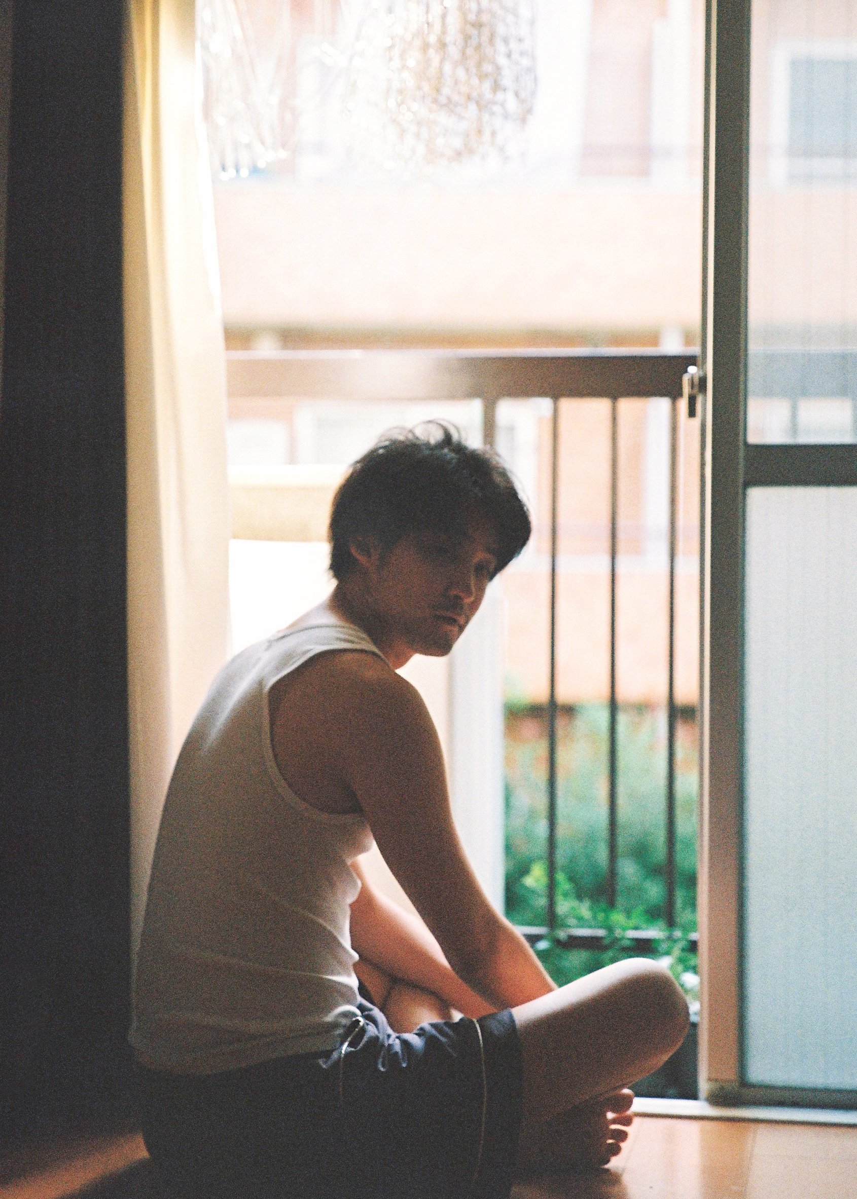 30代半ば、自分の行く末が見えてきた」白石隼也、11年ぶりのカレンダー