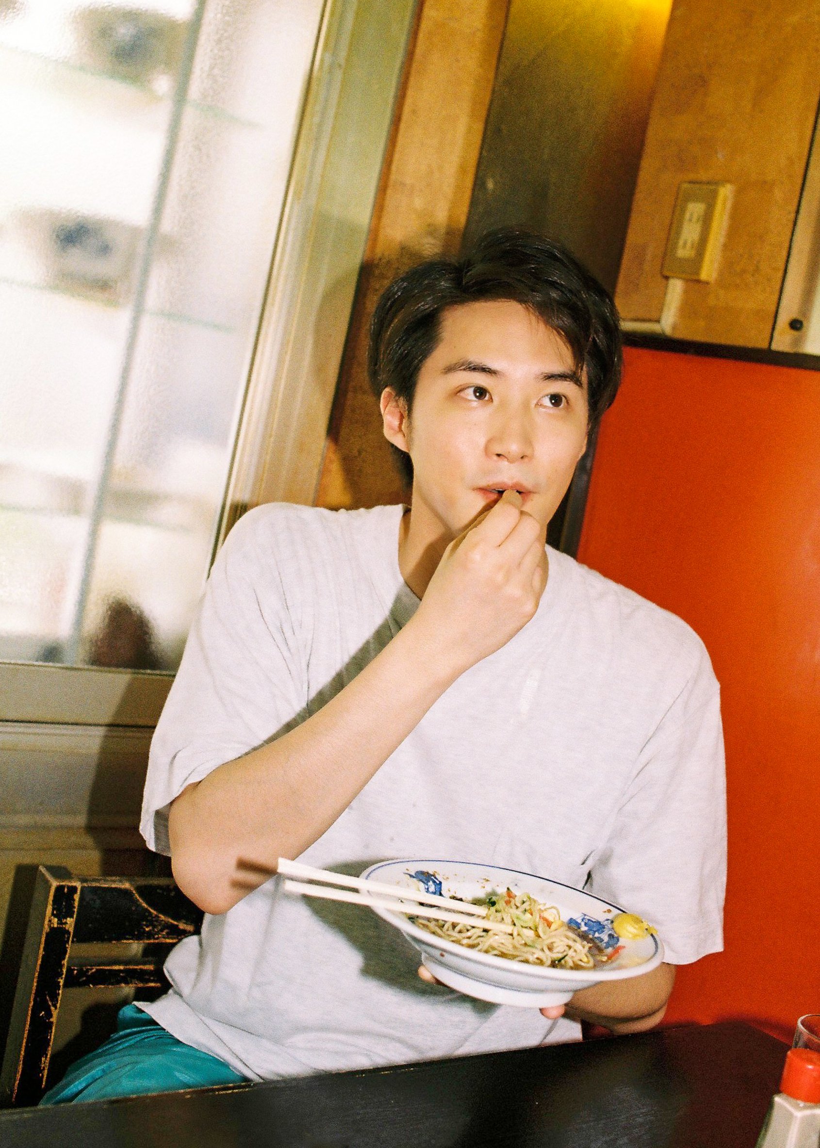 30代半ば、自分の行く末が見えてきた」白石隼也、11年ぶりのカレンダー