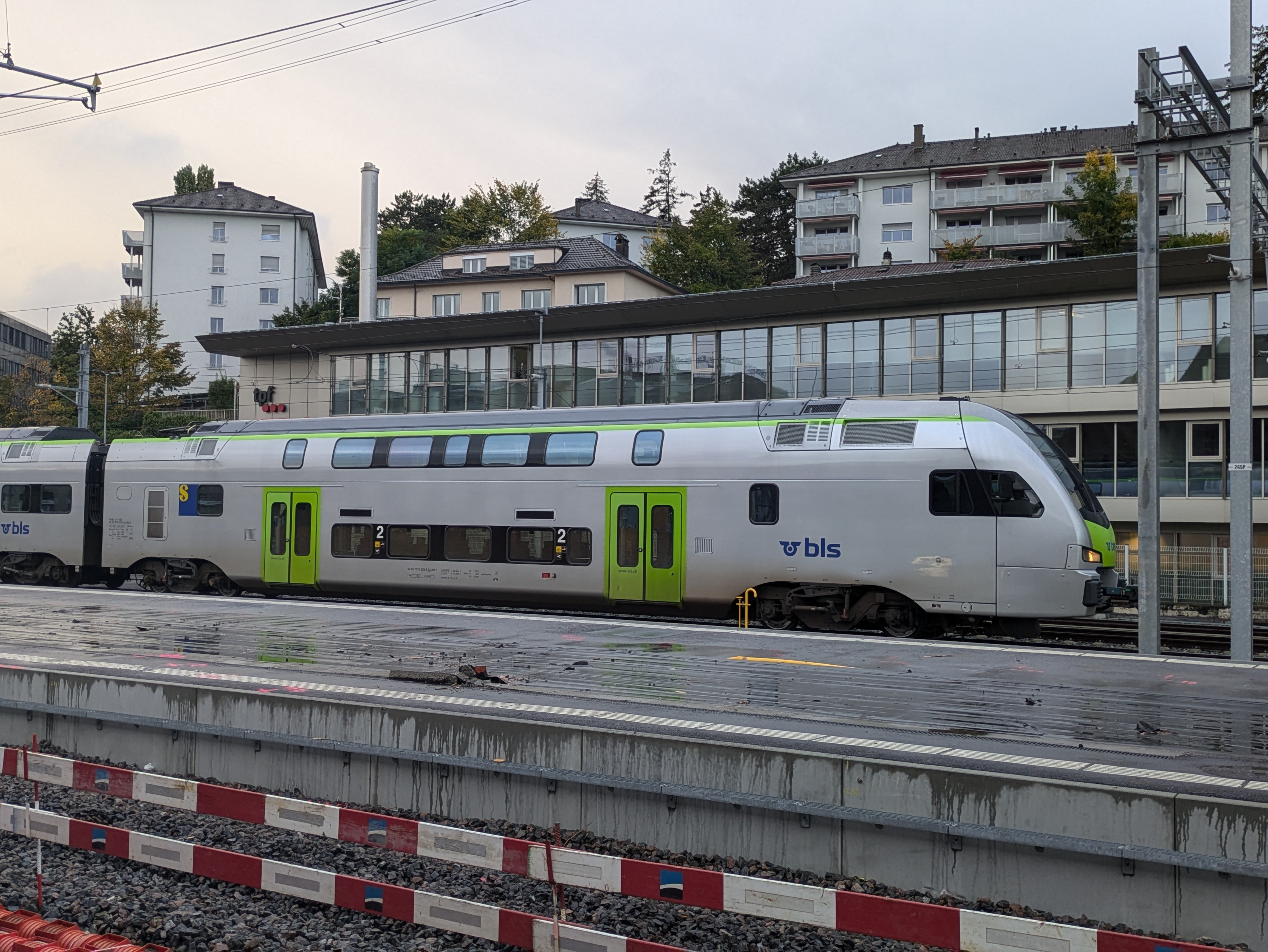 Amazon.co.jp: HOBBYTRAIN #H23053 BLS ベルン