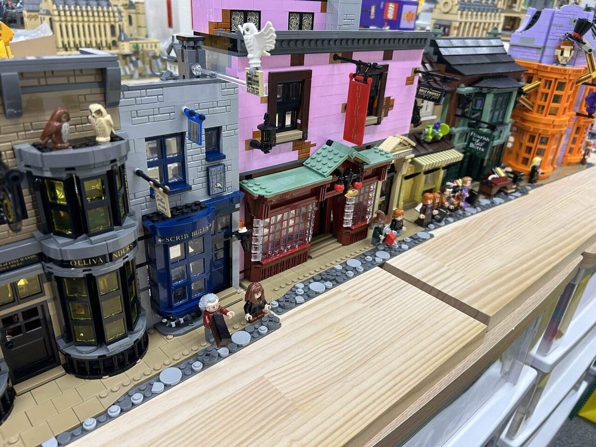 LEGO ハリーポッター 75978 ダイアゴン横丁｜YOSHINANI, Inc.（よしなに） 