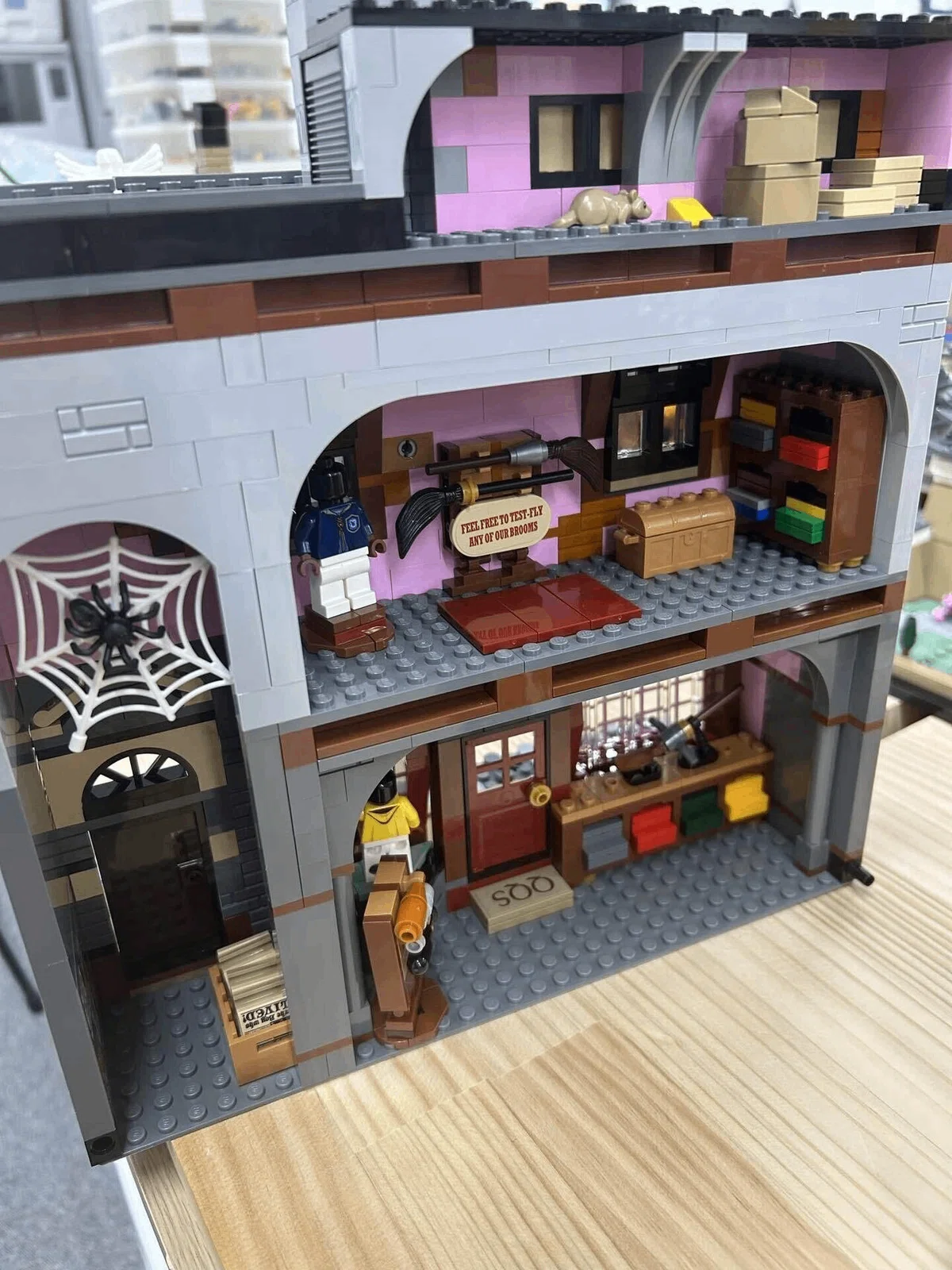 LEGO ハリーポッター 75978 ダイアゴン横丁｜YOSHINANI, Inc.（よしなに）